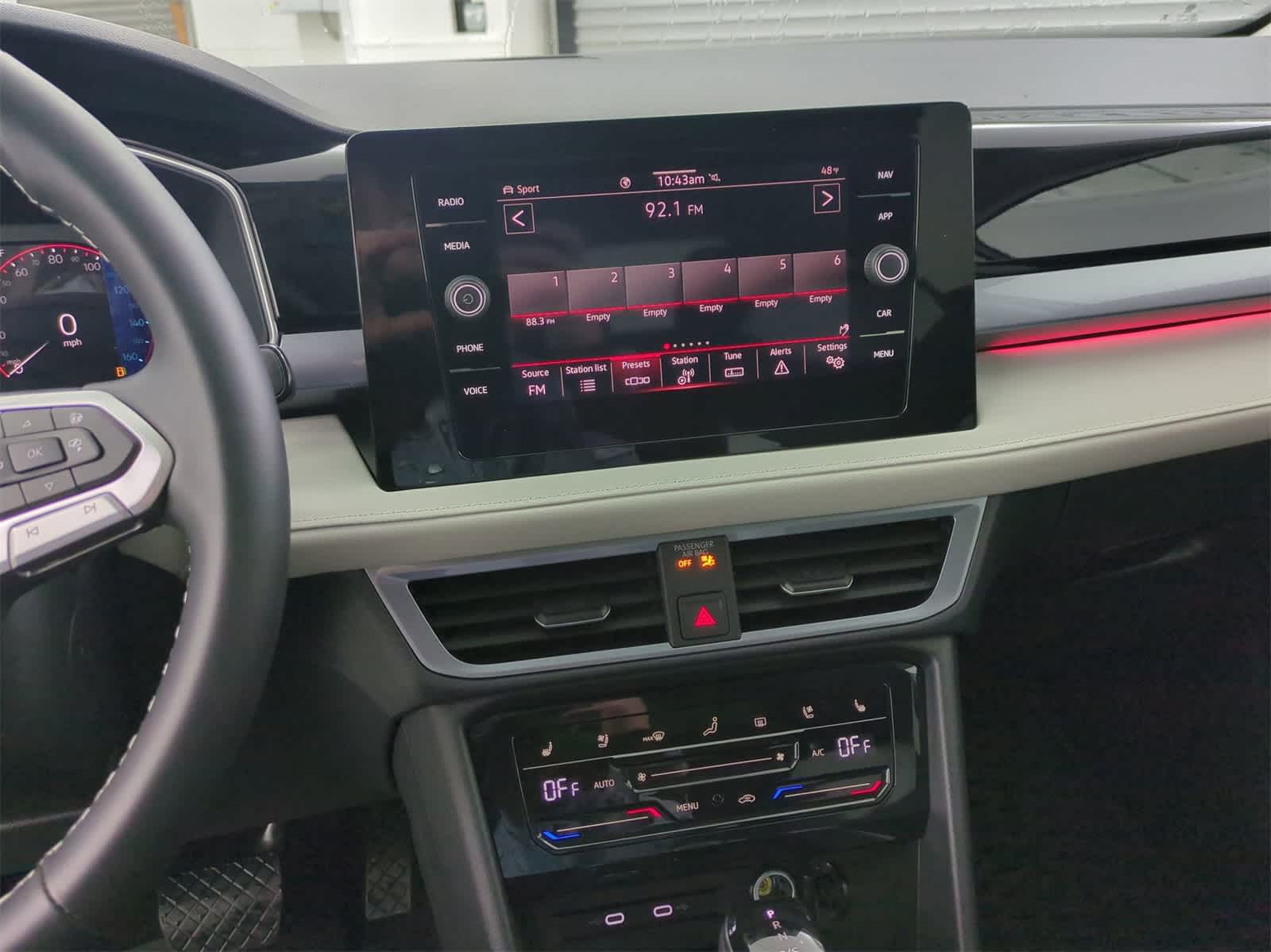 Thumbnail: 2025 Volkswagen Taos - 28