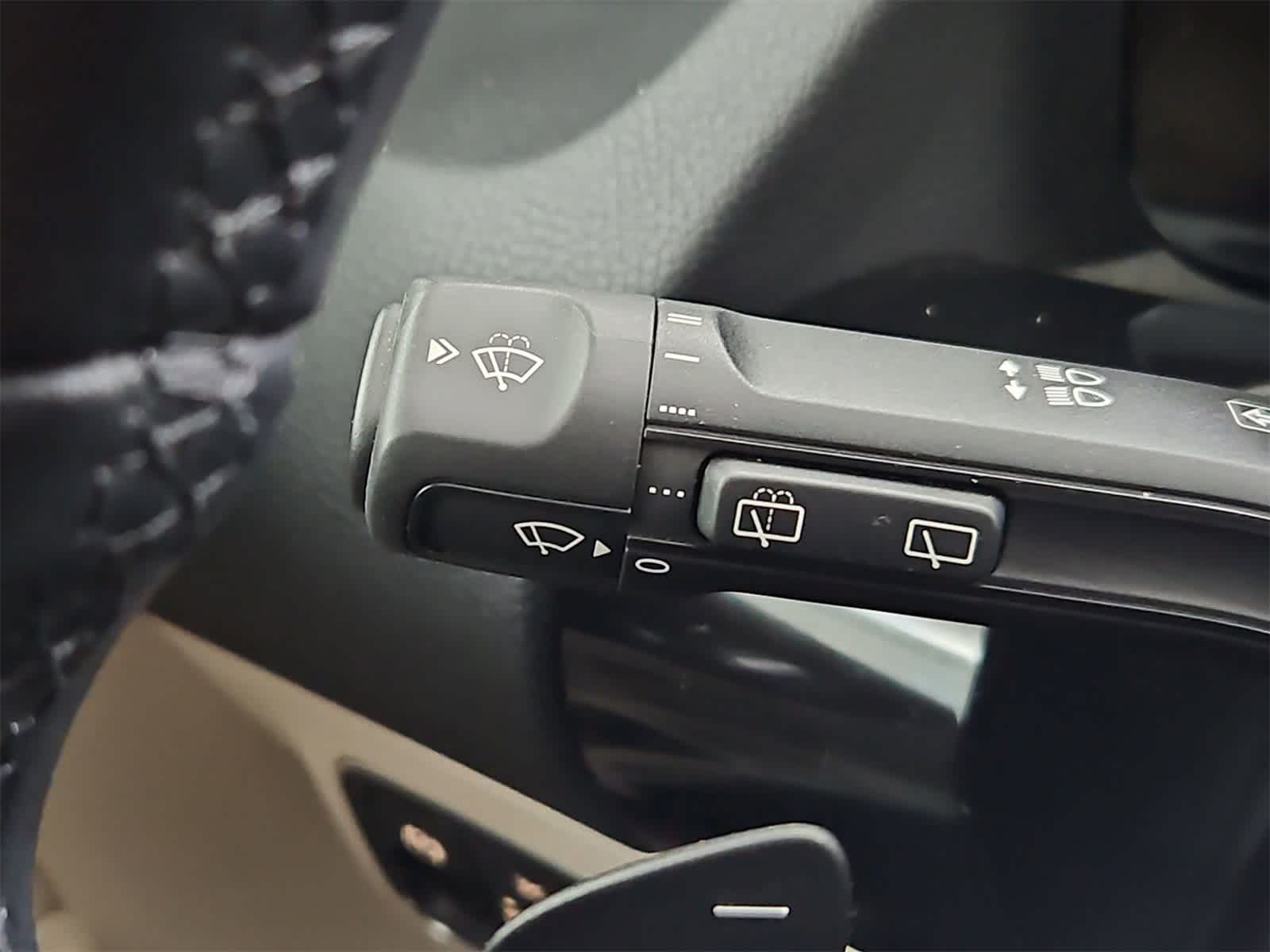 Thumbnail: 2022 Mercedes-Benz GLA - 25