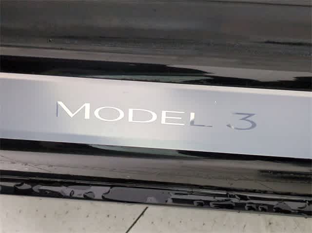 2018 Tesla Model 3 Mid Range 11