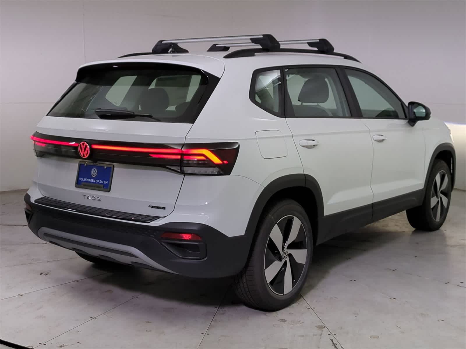 Thumbnail: 2025 Volkswagen Taos - 6