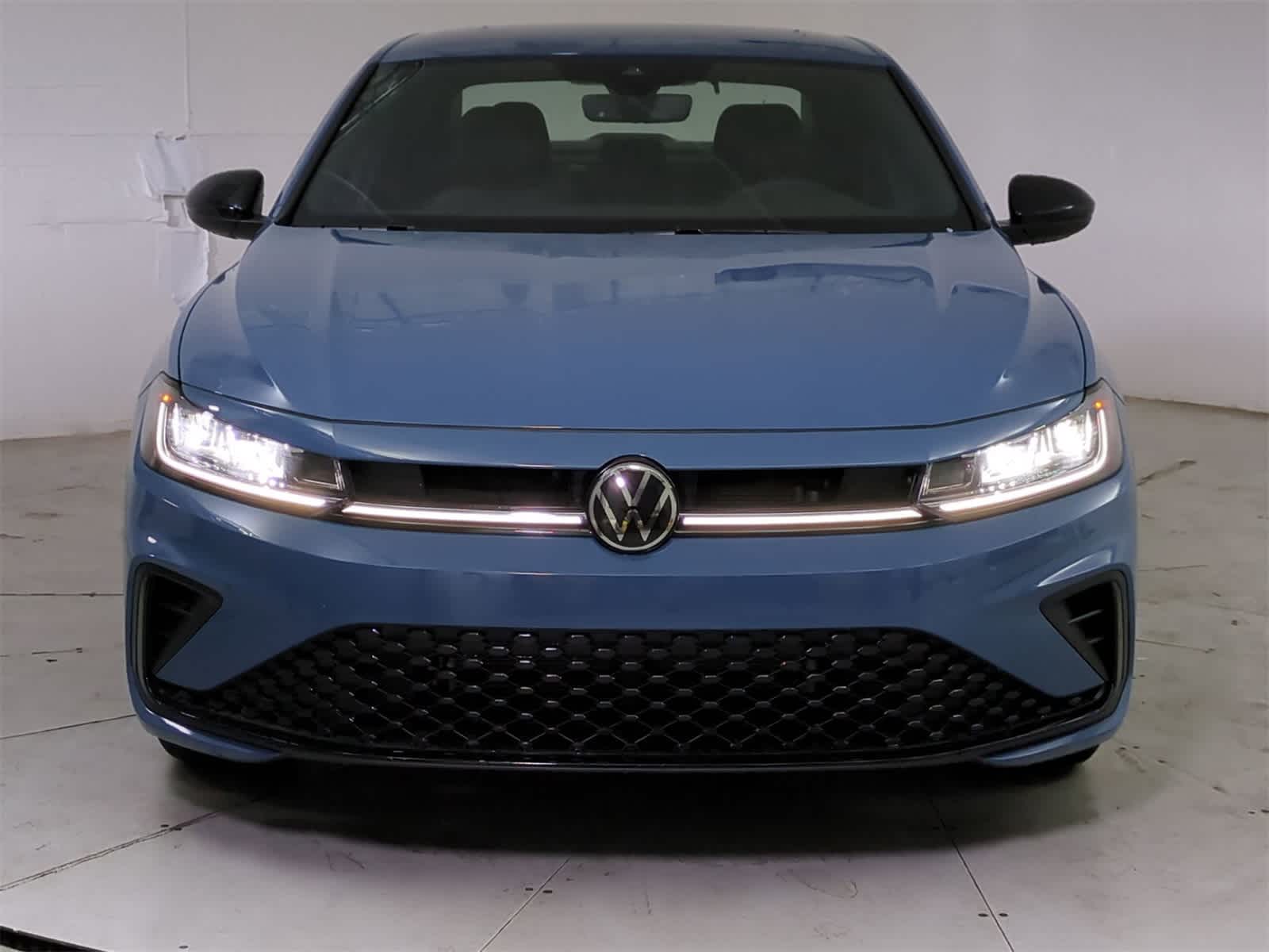 Thumbnail: 2025 Volkswagen Jetta - 9