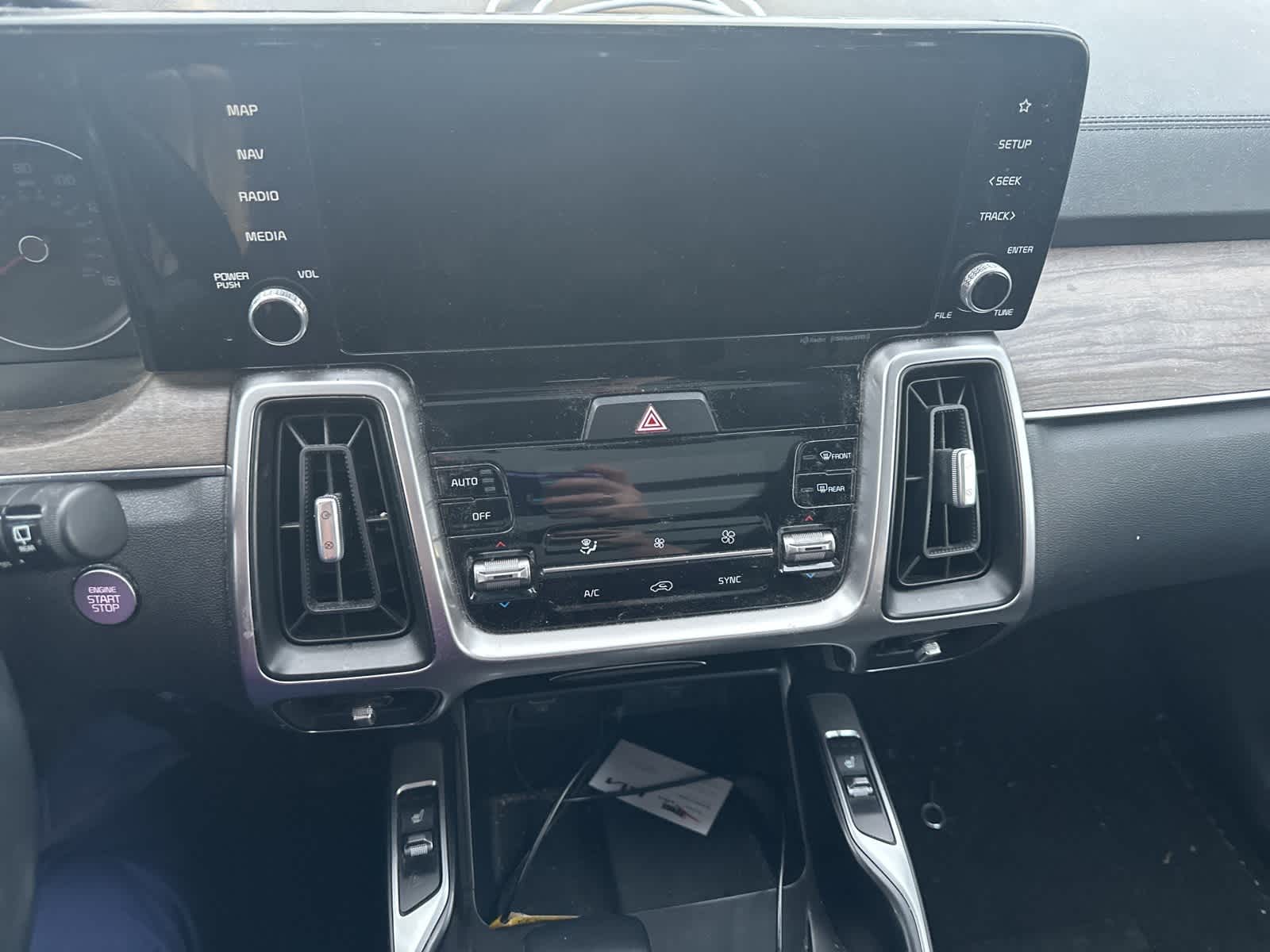 Thumbnail: 2022 Kia Sorento - 10