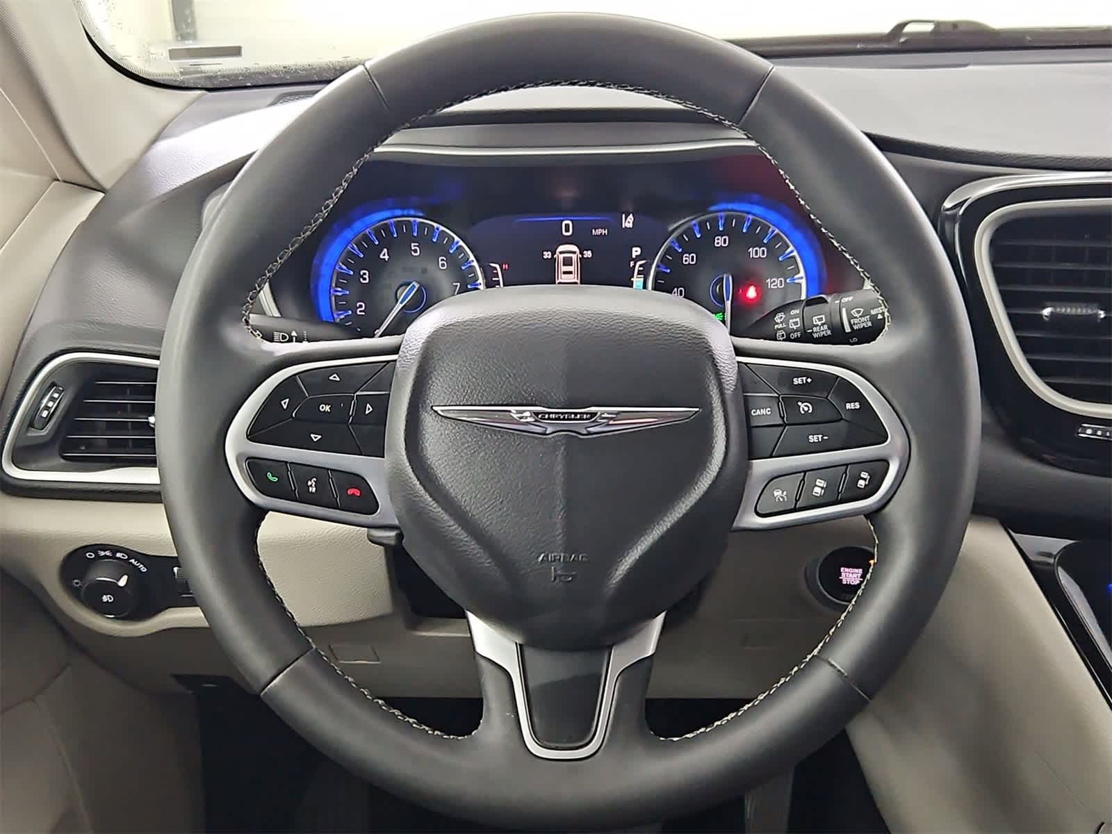 Thumbnail: 2024 Chrysler Pacifica - 22