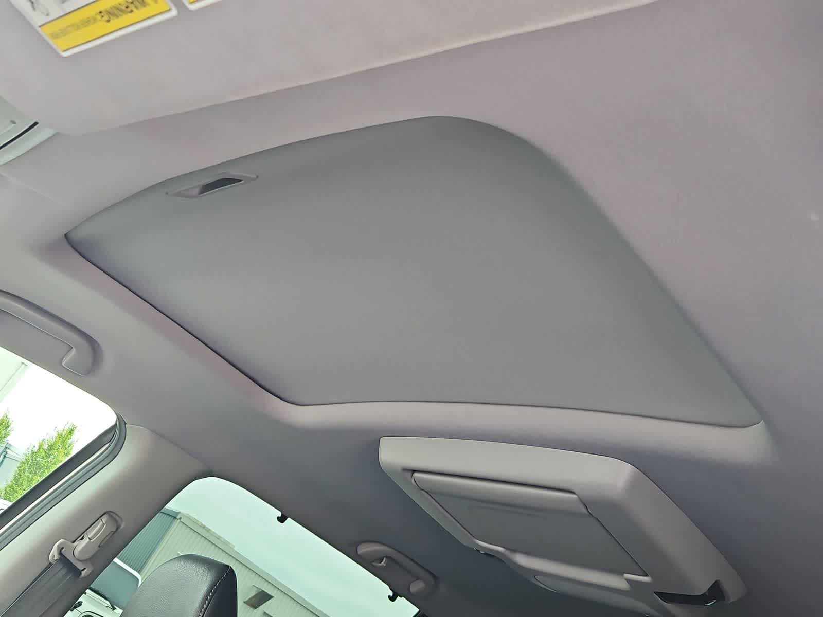 Thumbnail: 2019 Honda Pilot - 19