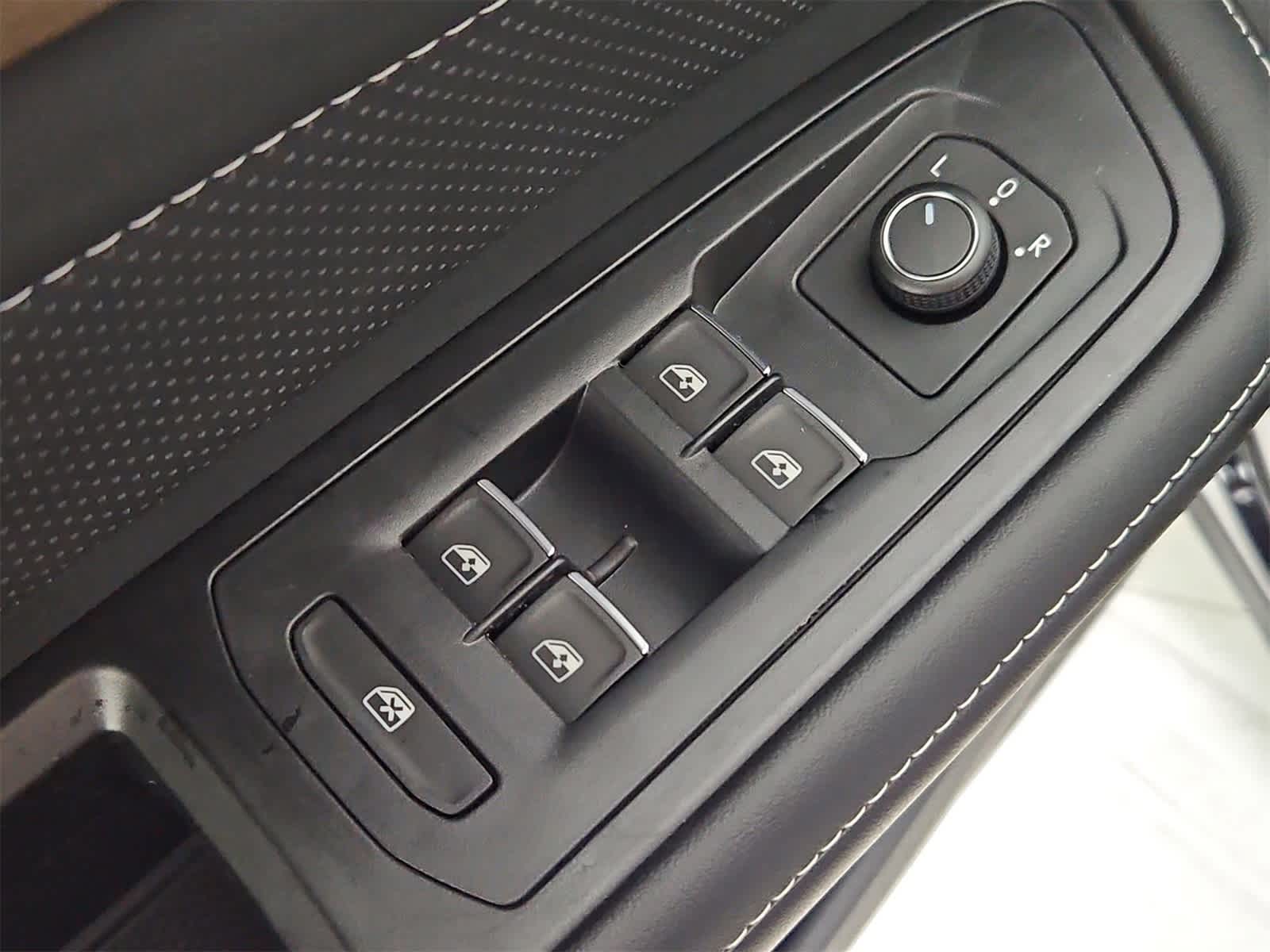 Thumbnail: 2026 Volkswagen Atlas - 17