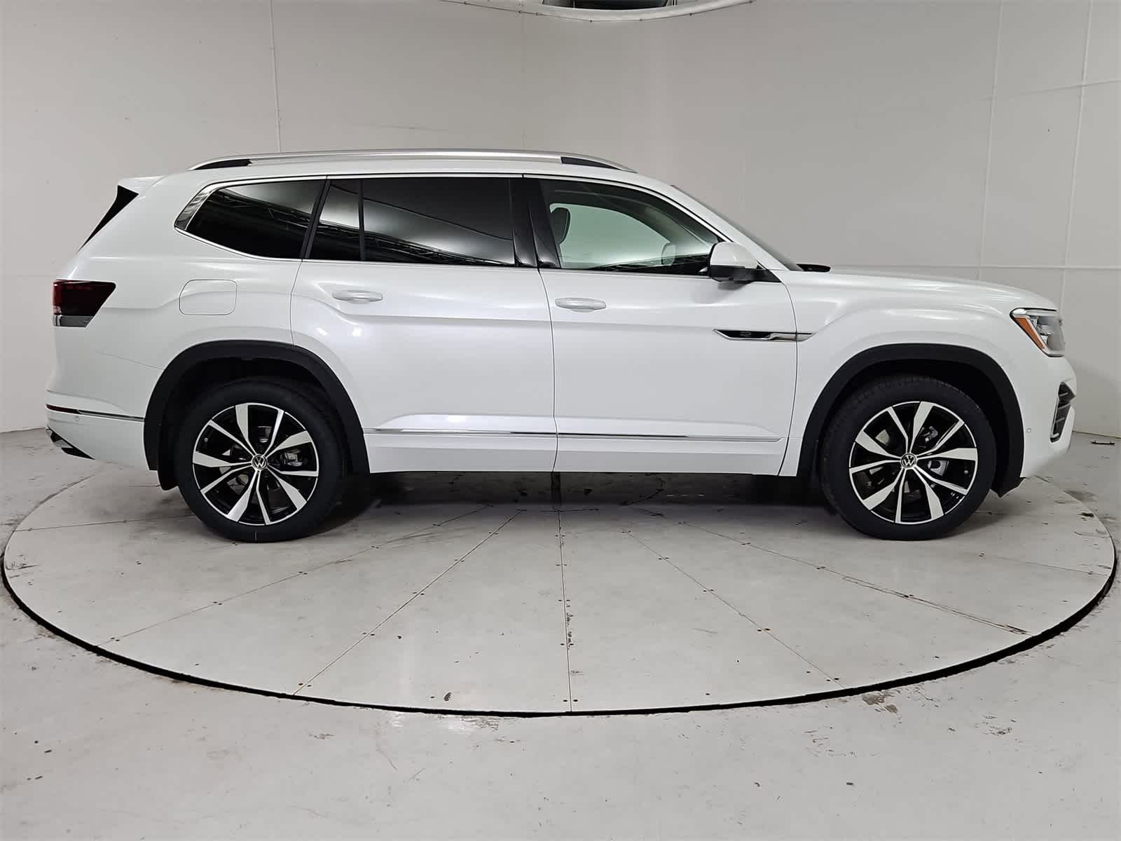 Thumbnail: 2026 Volkswagen Atlas - 7