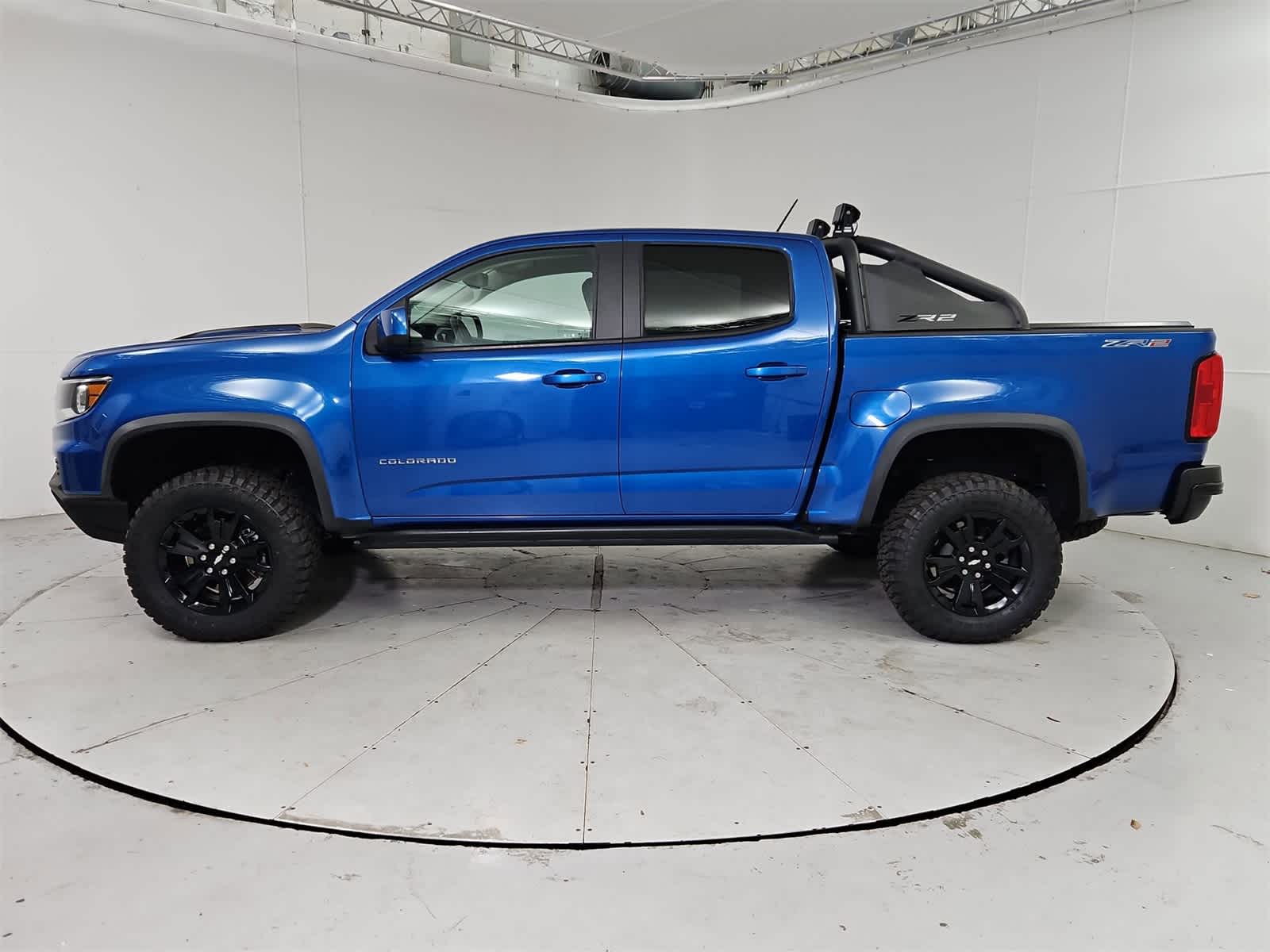 Thumbnail: 2021 Chevrolet Colorado - 3
