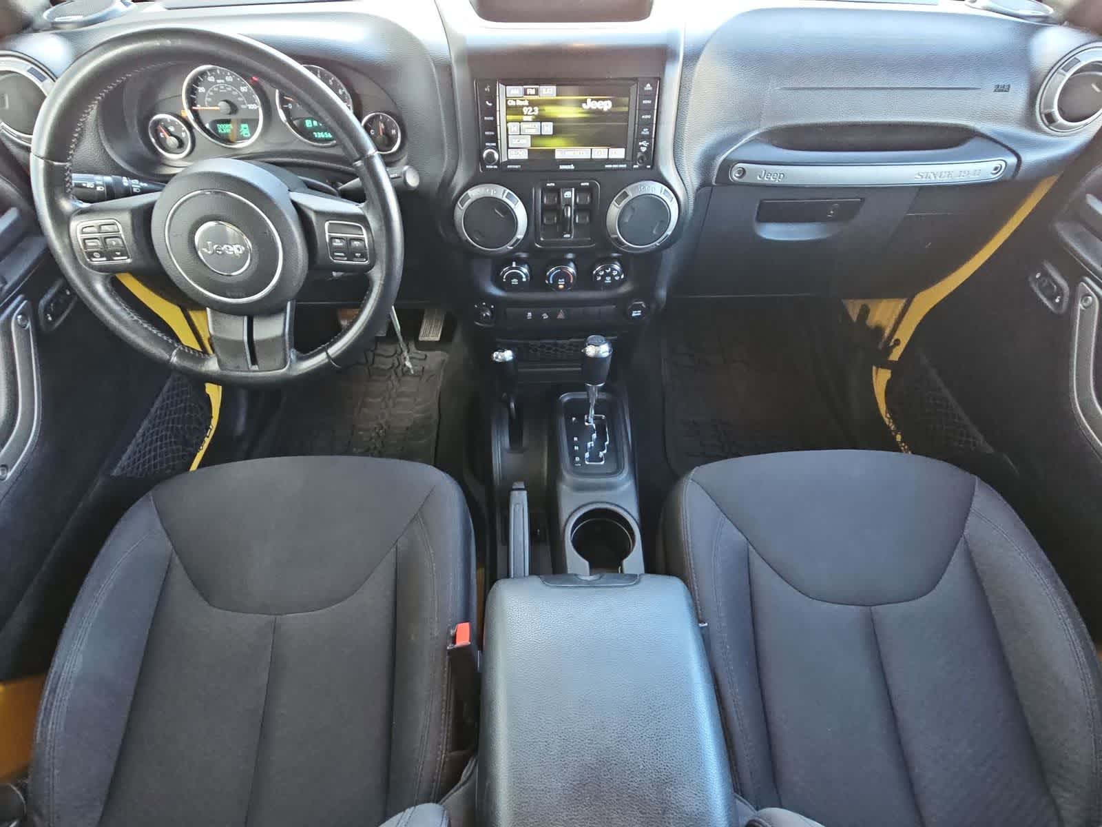 Thumbnail: 2015 Jeep Wrangler - 15