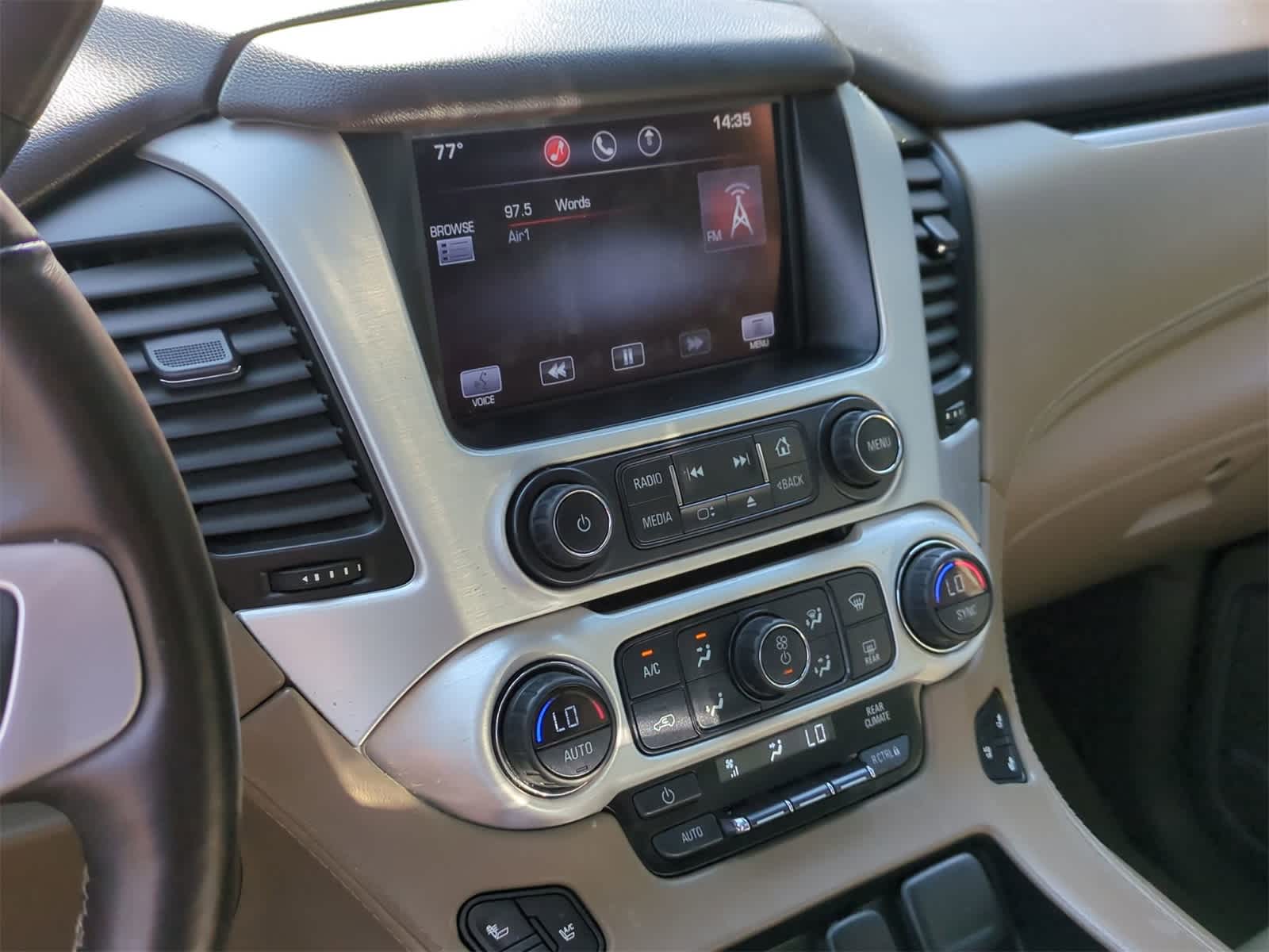 Thumbnail: 2015 GMC Yukon XL - 28