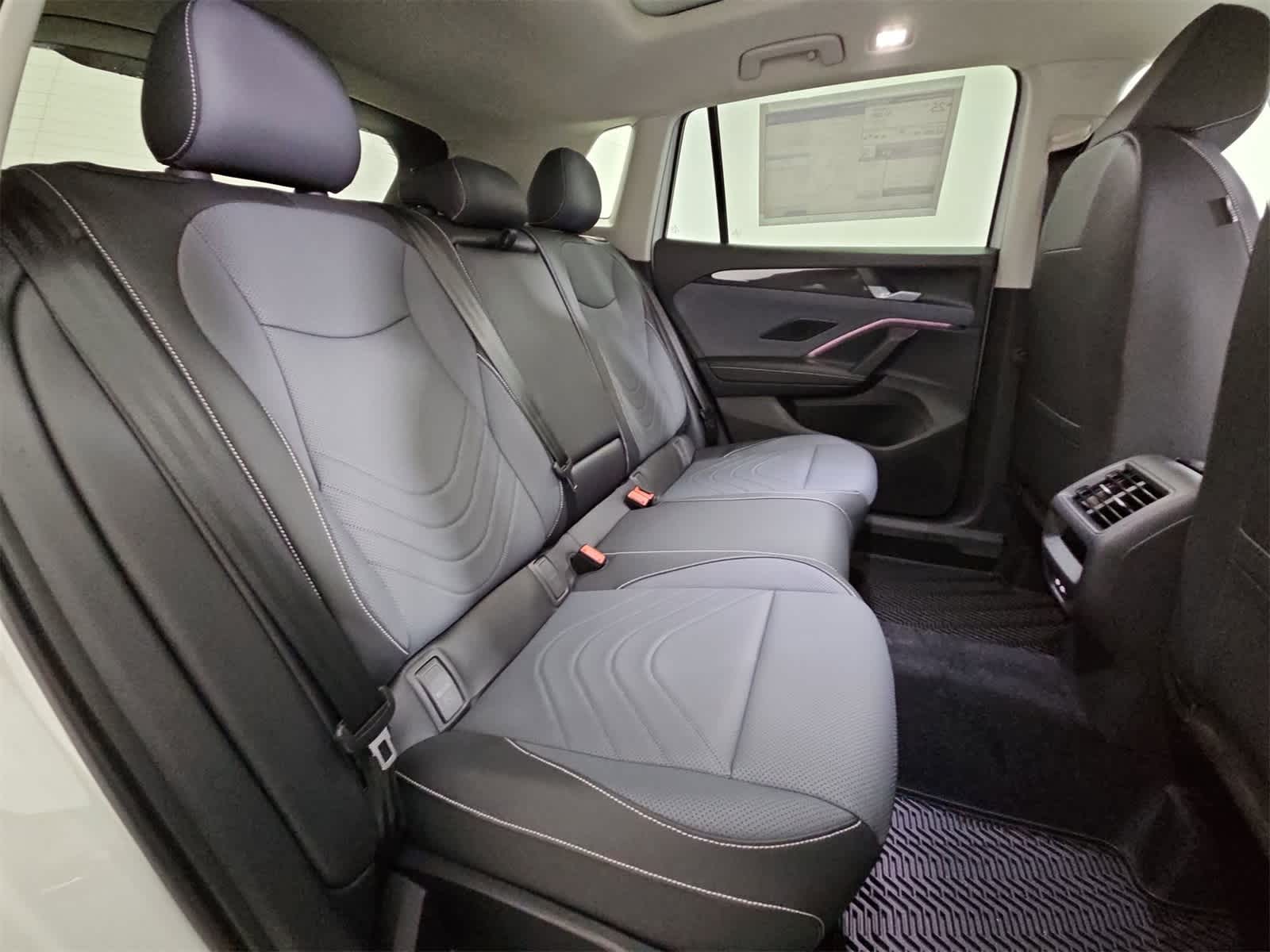 Thumbnail: 2026 Volkswagen Tiguan - 21