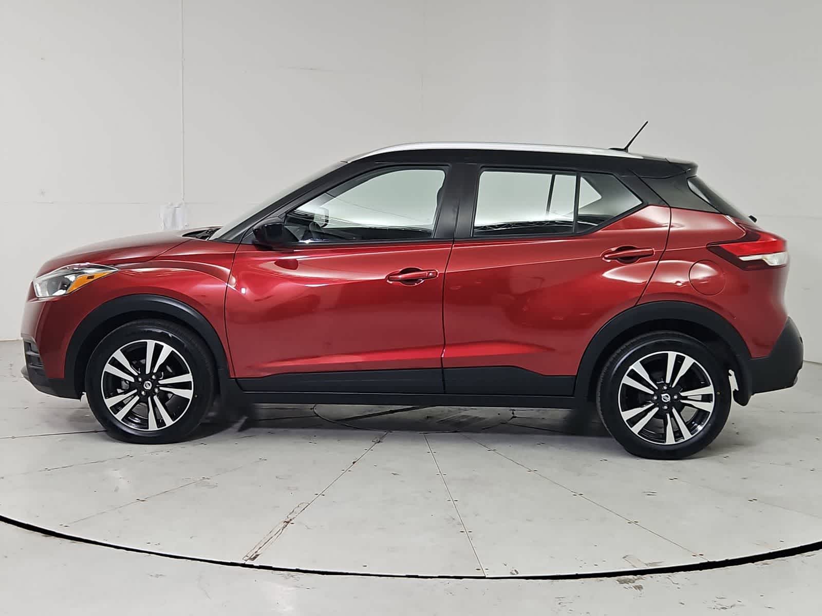 Thumbnail: 2020 Nissan Kicks - 3
