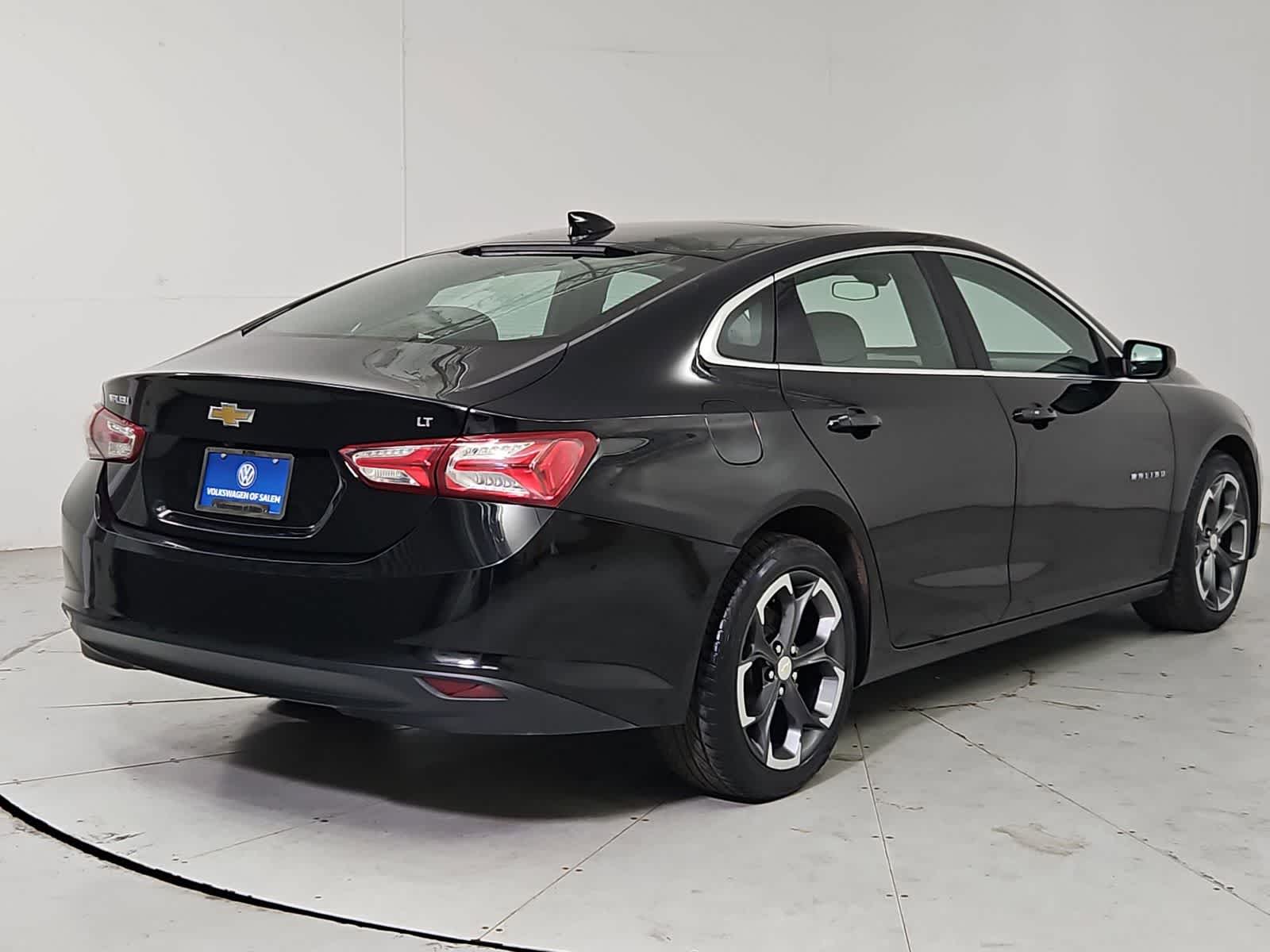 Thumbnail: 2021 Chevrolet Malibu - 6