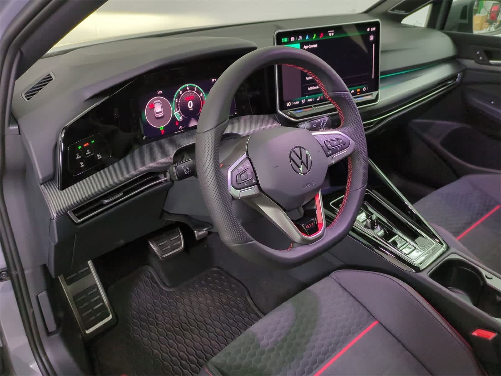 Thumbnail: 2025 Volkswagen Golf - 2