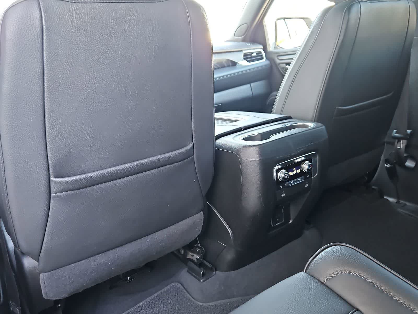 Thumbnail: 2023 GMC Yukon - 18