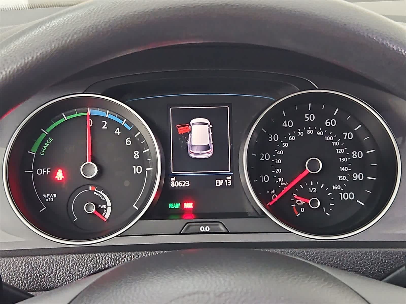 2016 Volkswagen e-Golf SE 28