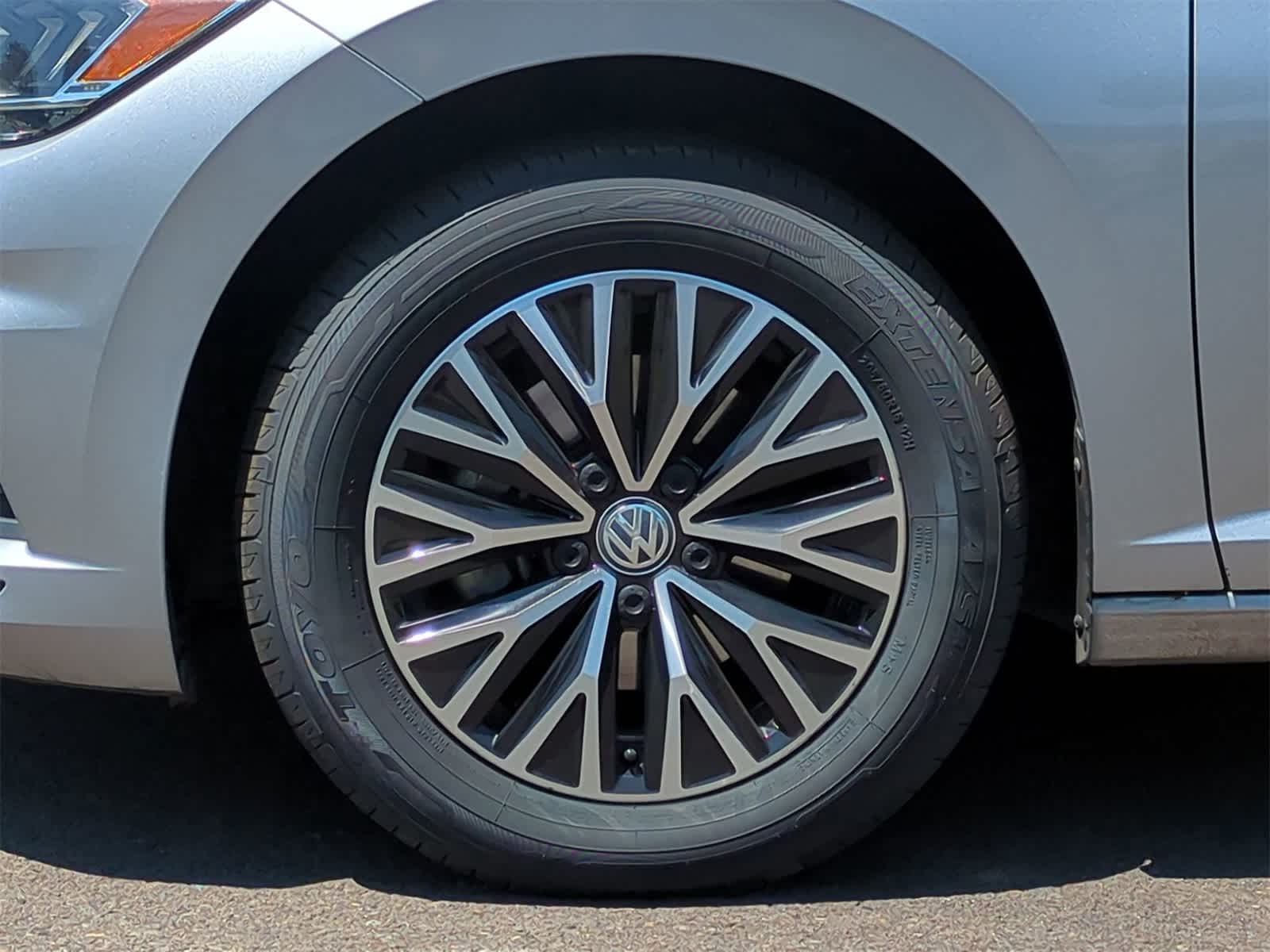 Thumbnail: 2019 Volkswagen Jetta - 12