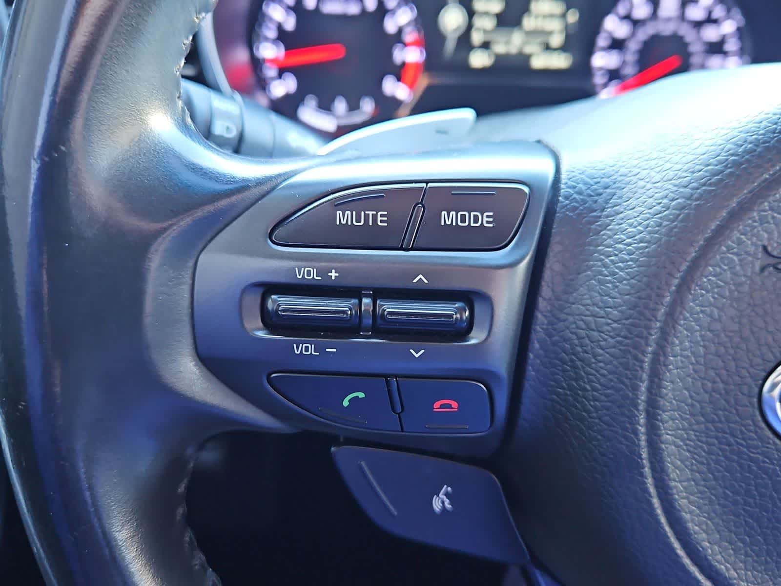 Thumbnail: 2014 Kia Optima - 25