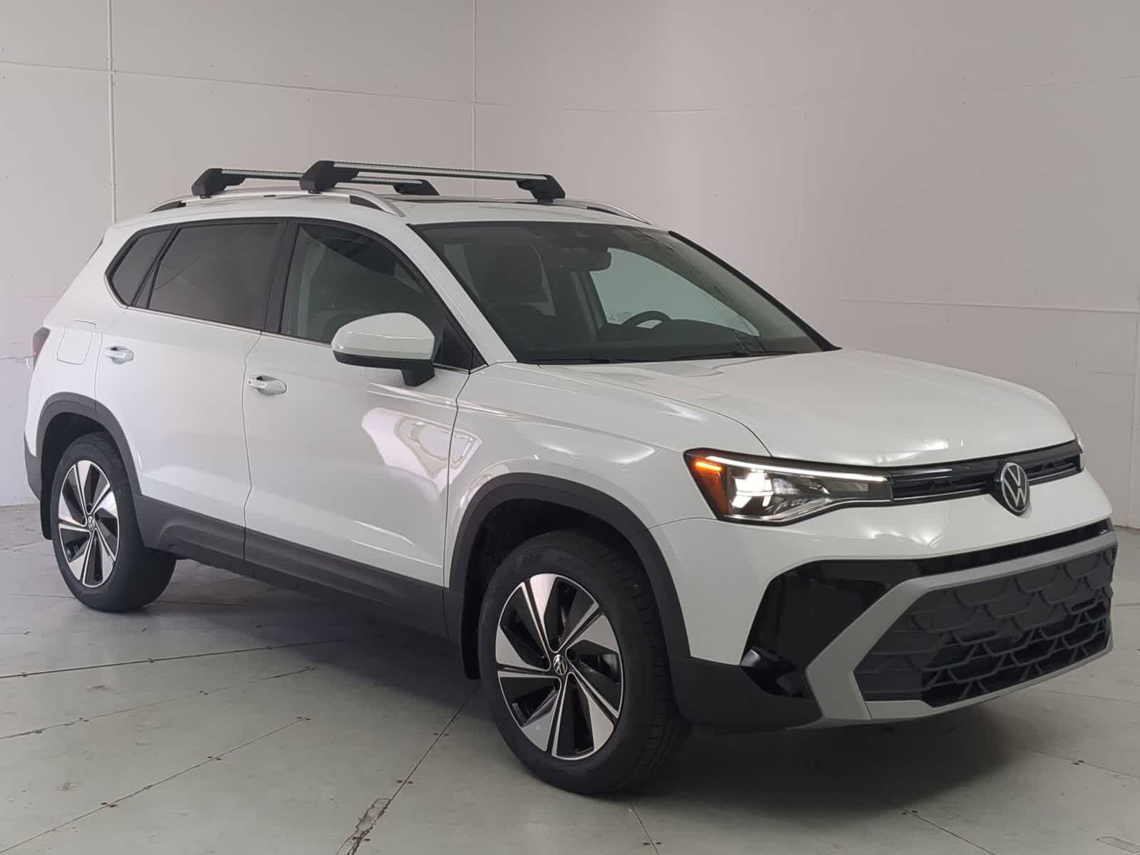 Thumbnail: 2025 Volkswagen Taos - 8