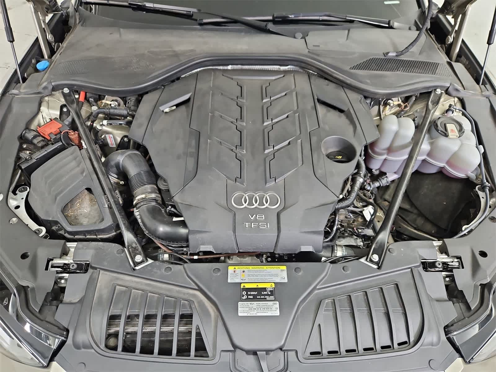 Thumbnail: 2020 Audi A8 - 14