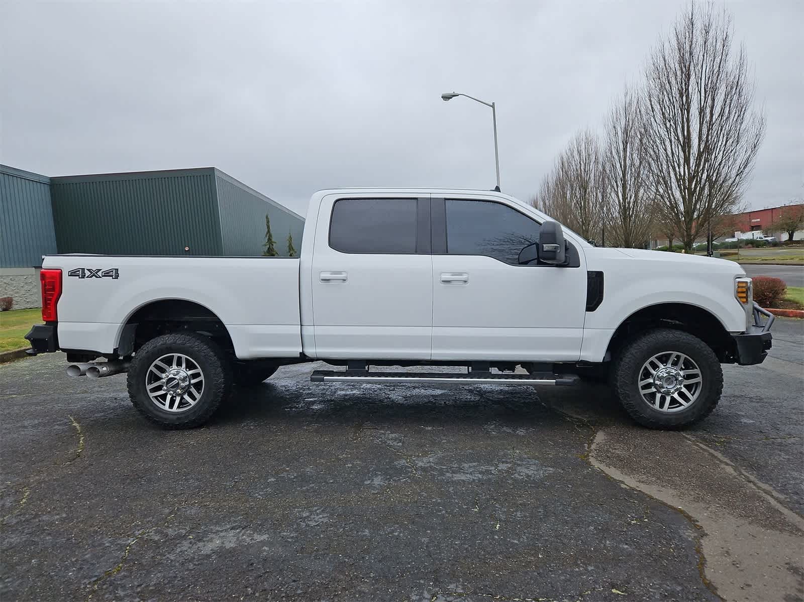 Thumbnail: 2019 Ford F-350 - 7