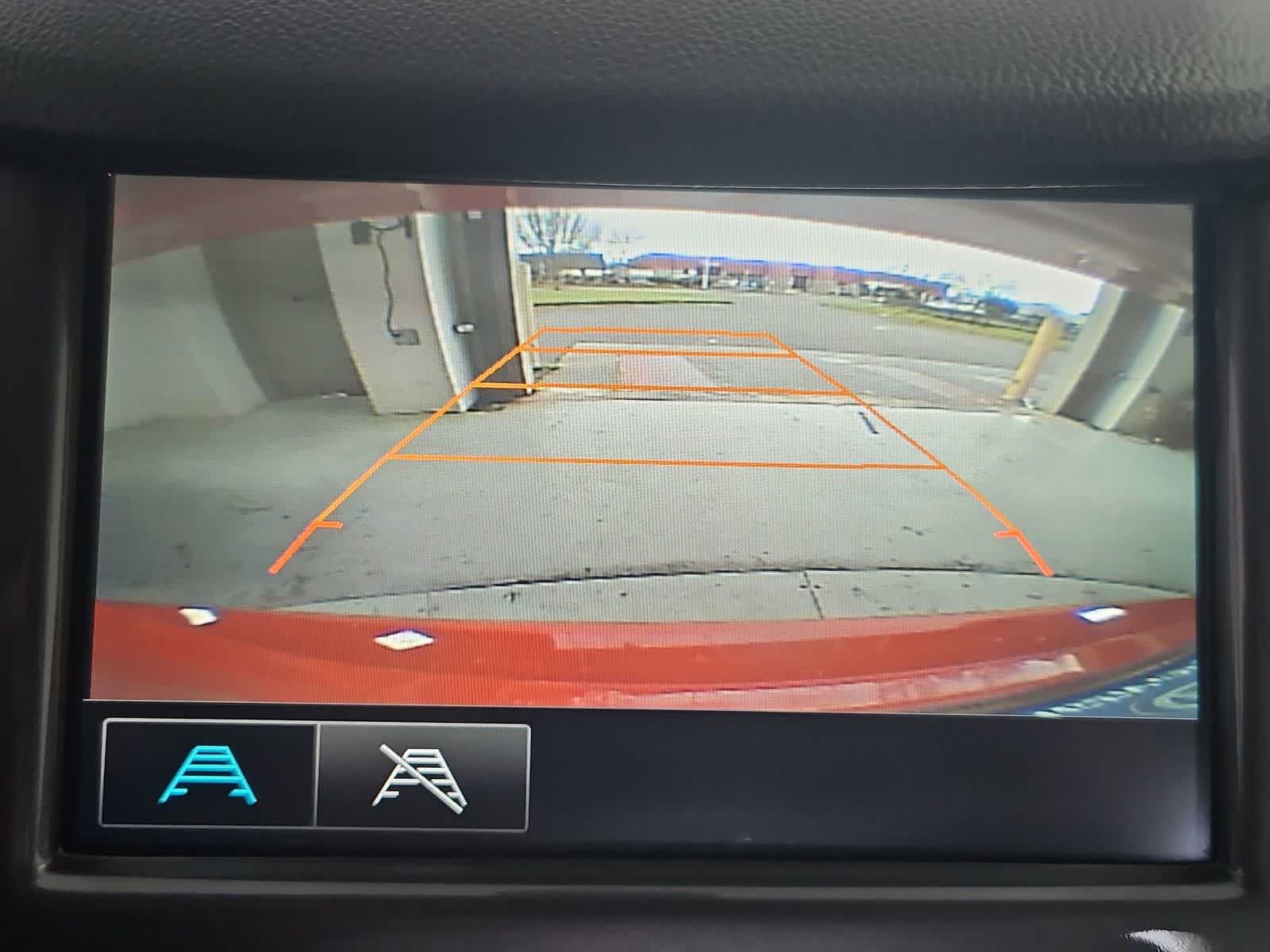 Thumbnail: 2018 Chevrolet Cruze - 27