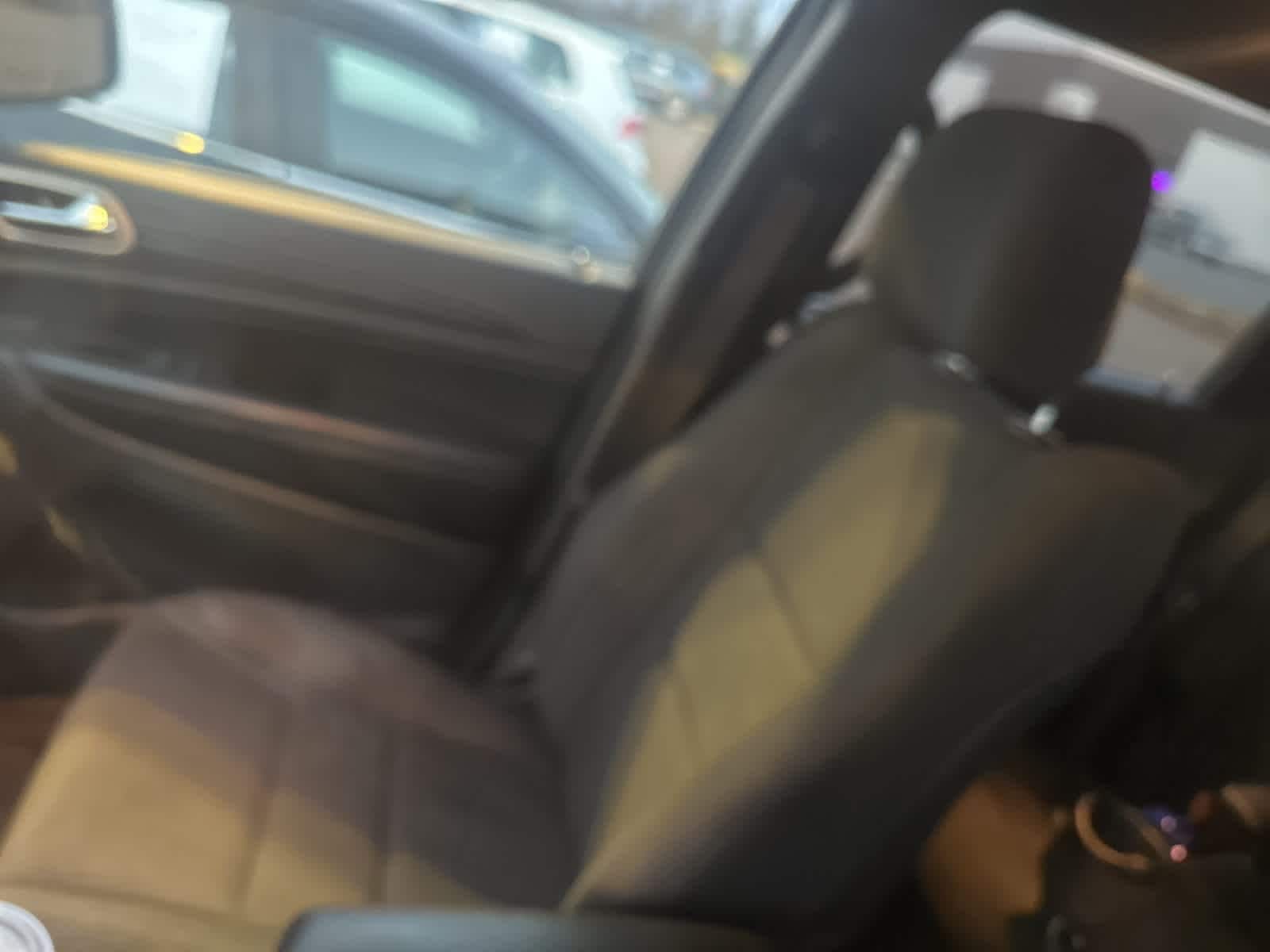 Thumbnail: 2017 Jeep Grand Cherokee - 8