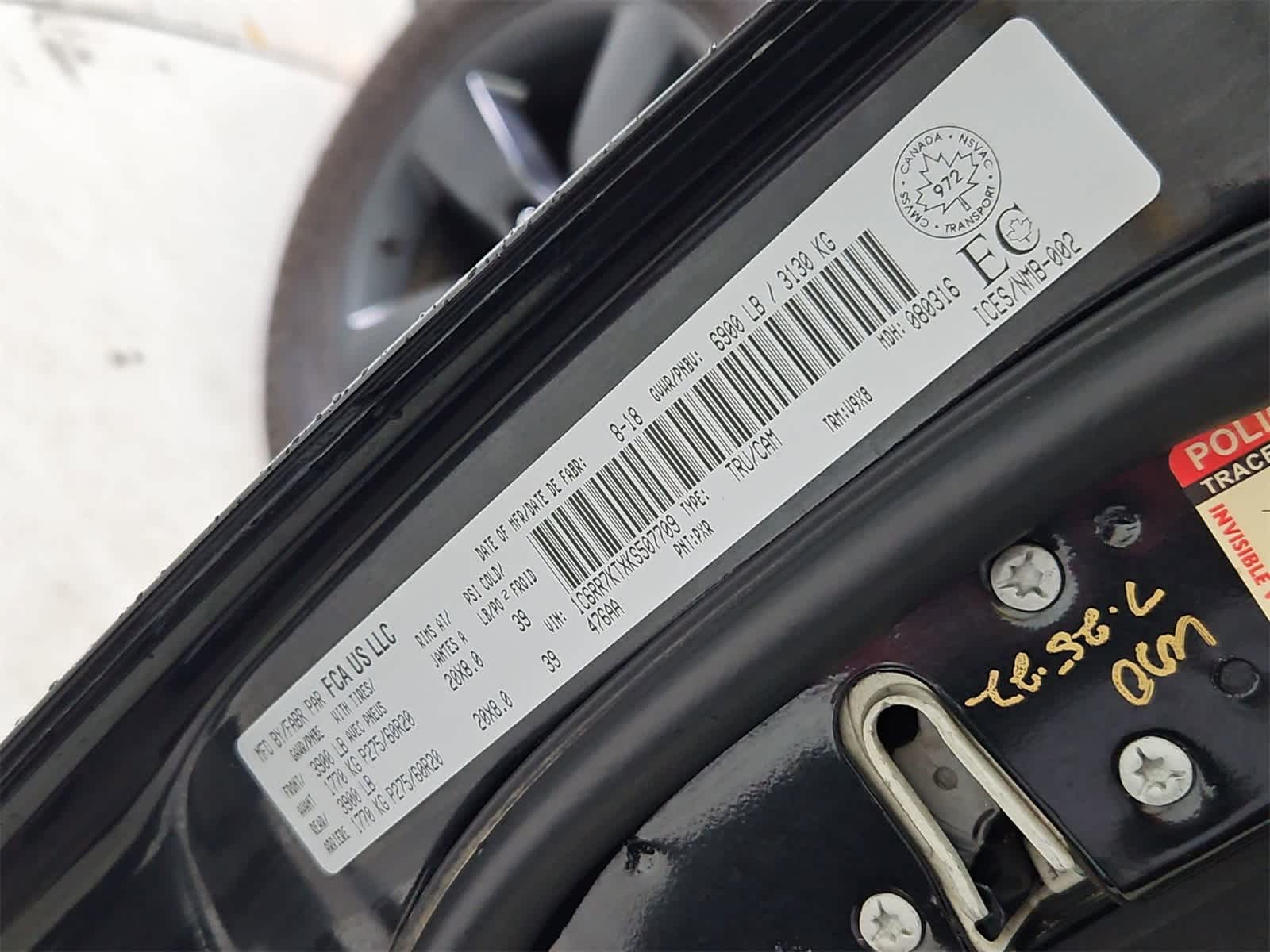 Thumbnail: 2019 RAM 1500 Classic - 36