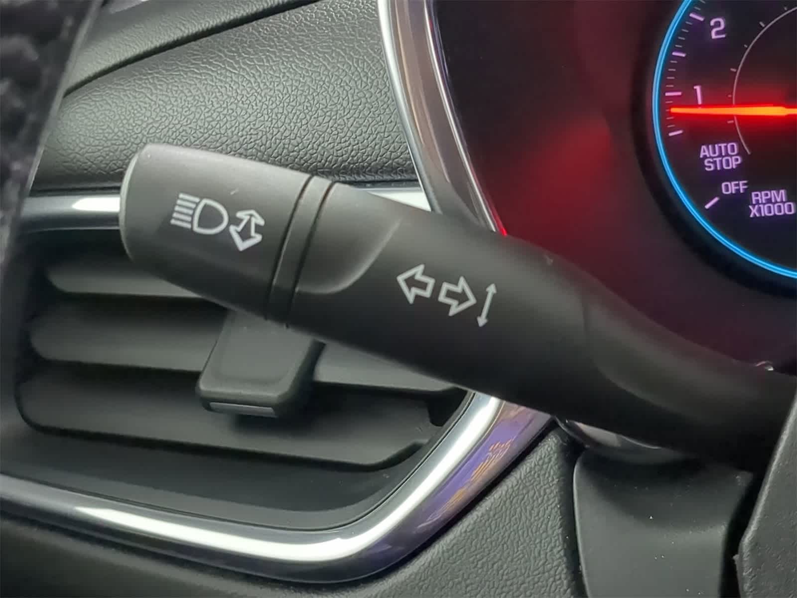 Thumbnail: 2019 Chevrolet Equinox - 25