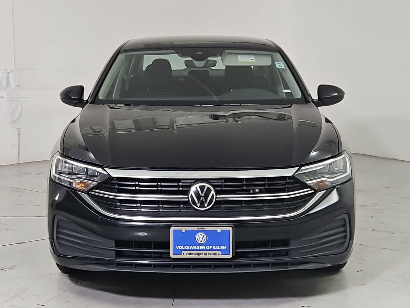 Thumbnail: 2024 Volkswagen Jetta - 9