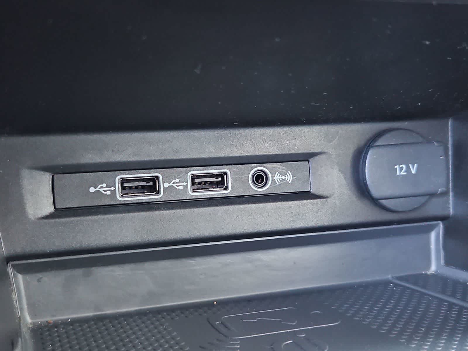 Thumbnail: 2020 Volkswagen Tiguan - 32