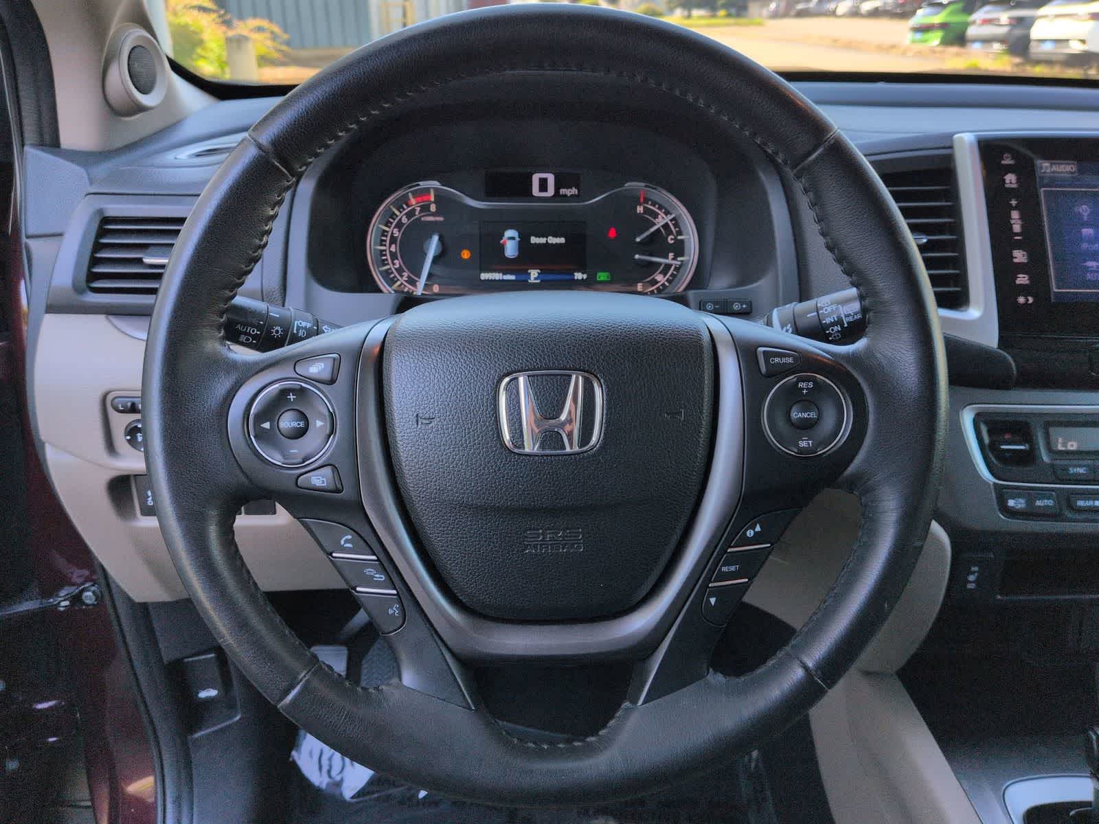 Thumbnail: 2017 Honda Pilot - 23