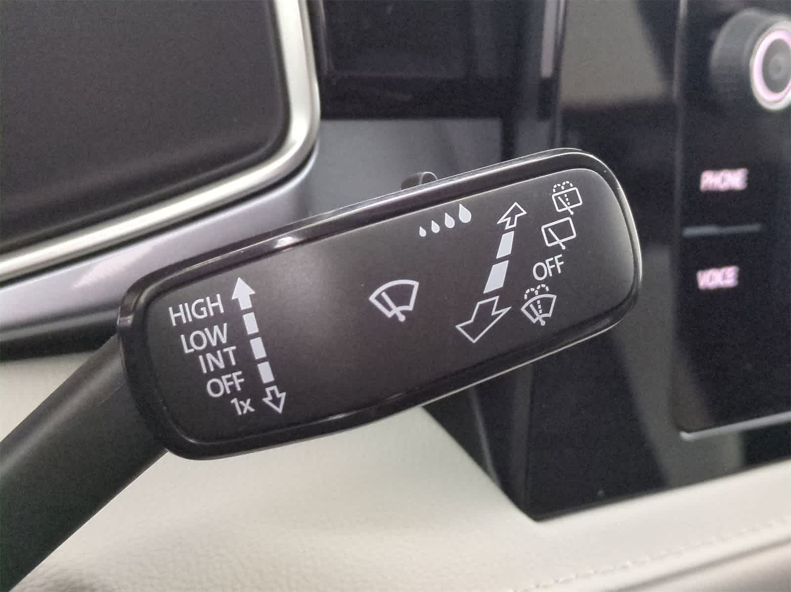 Thumbnail: 2025 Volkswagen Taos - 26