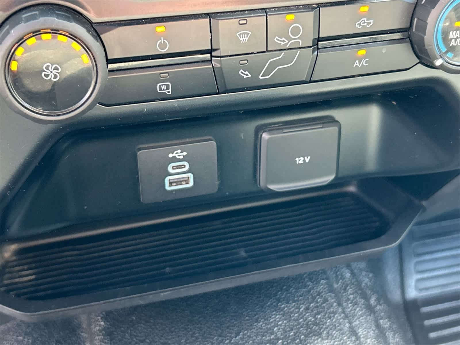 Thumbnail: 2023 Ford F-350 - 29