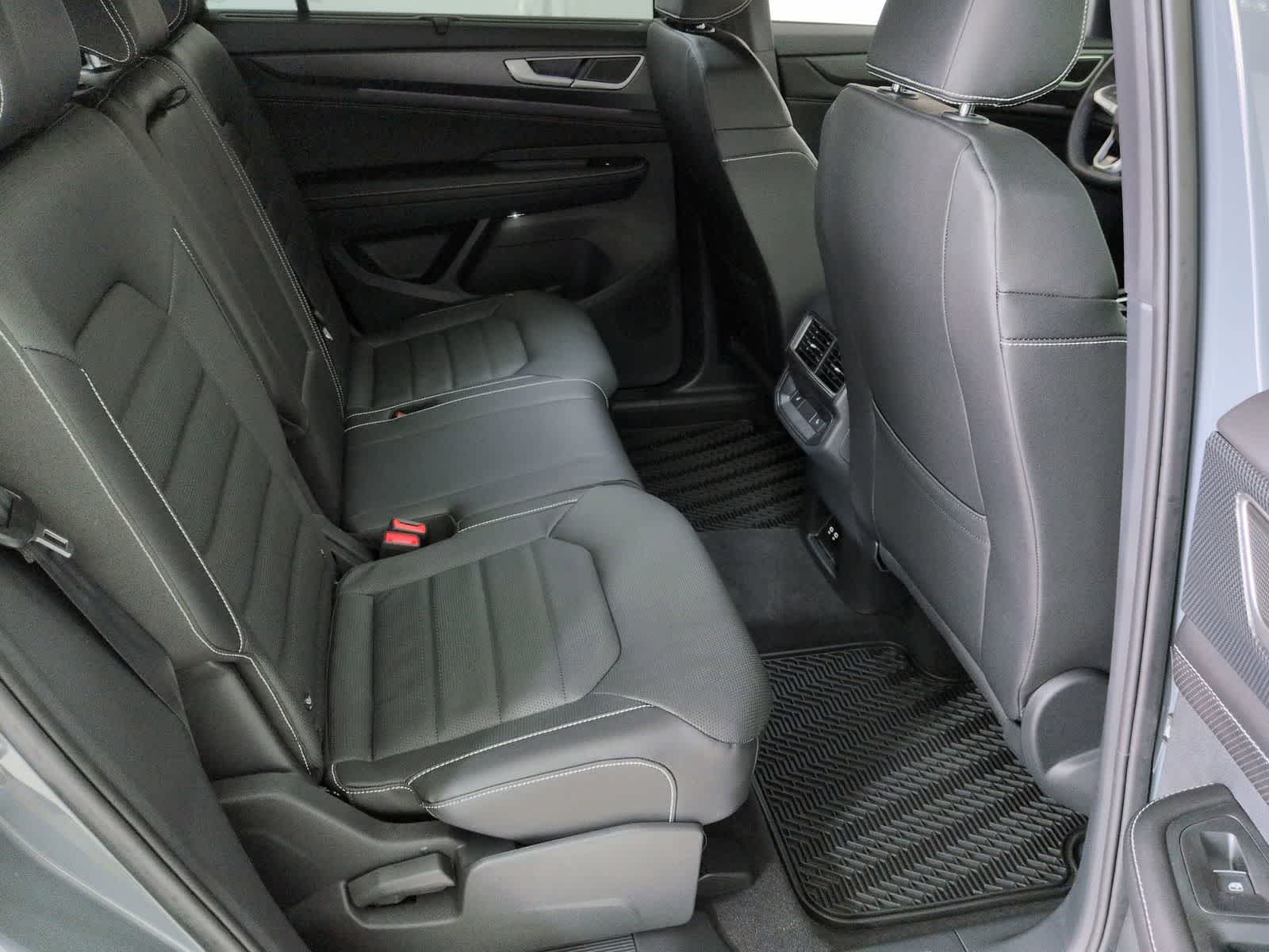 Thumbnail: 2026 Volkswagen Atlas - 21