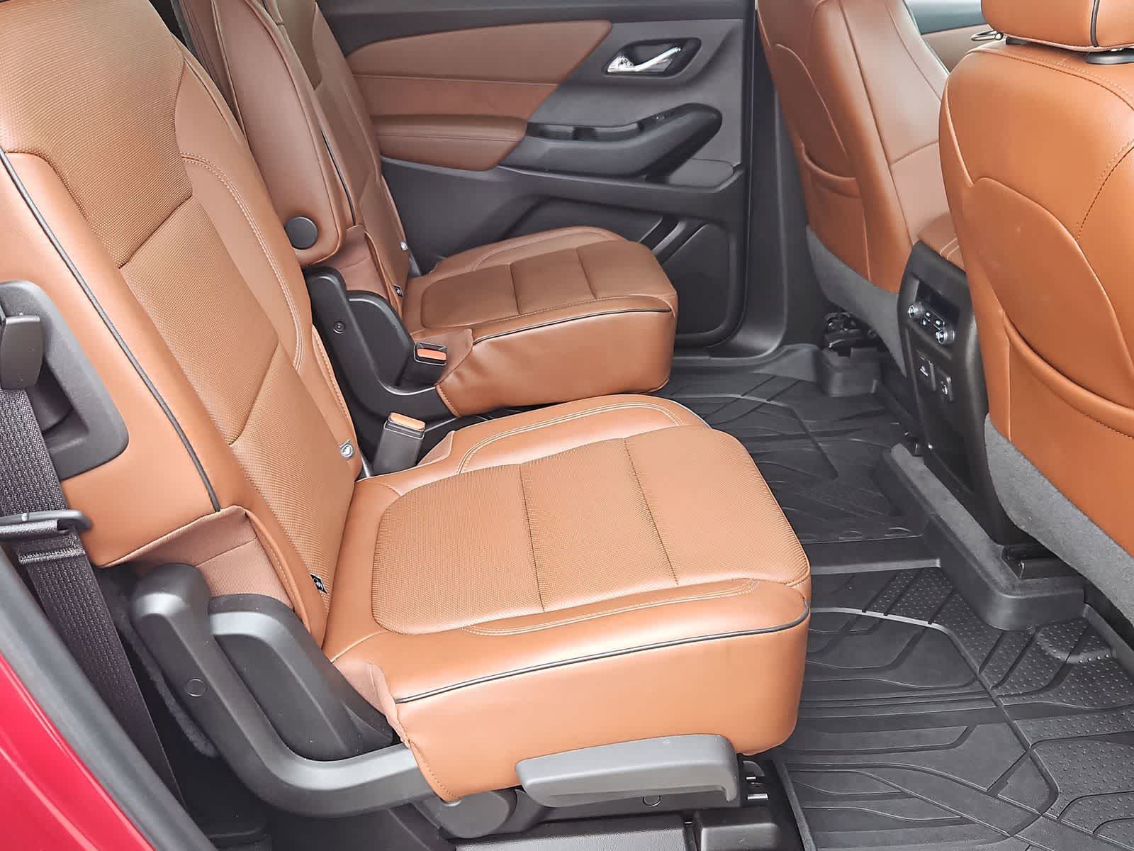 Thumbnail: 2019 Chevrolet Traverse - 21