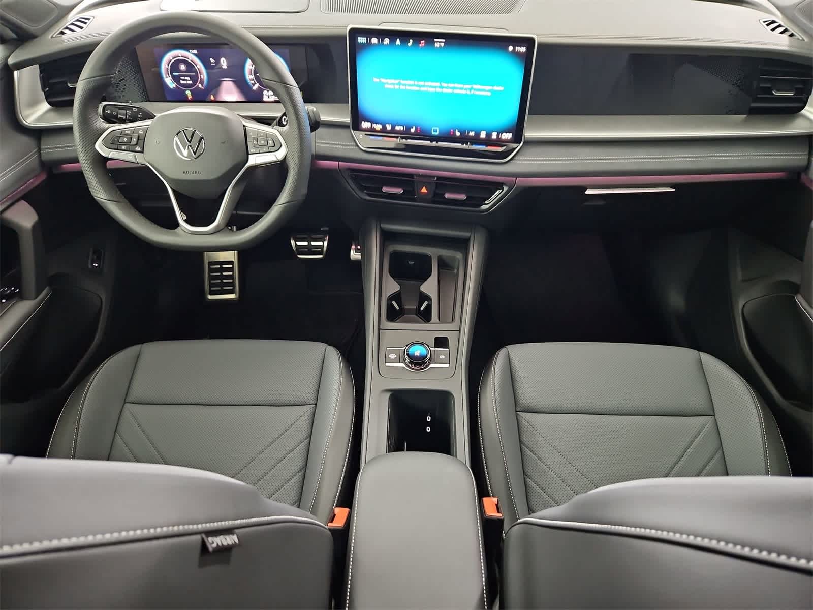 Thumbnail: 2025 Volkswagen Tiguan - 15