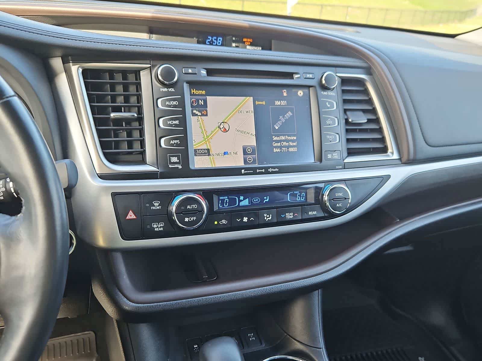 Thumbnail: 2019 Toyota Highlander - 28