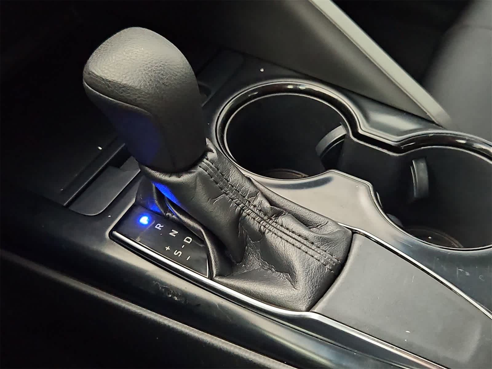 Thumbnail: 2018 Toyota Camry - 32