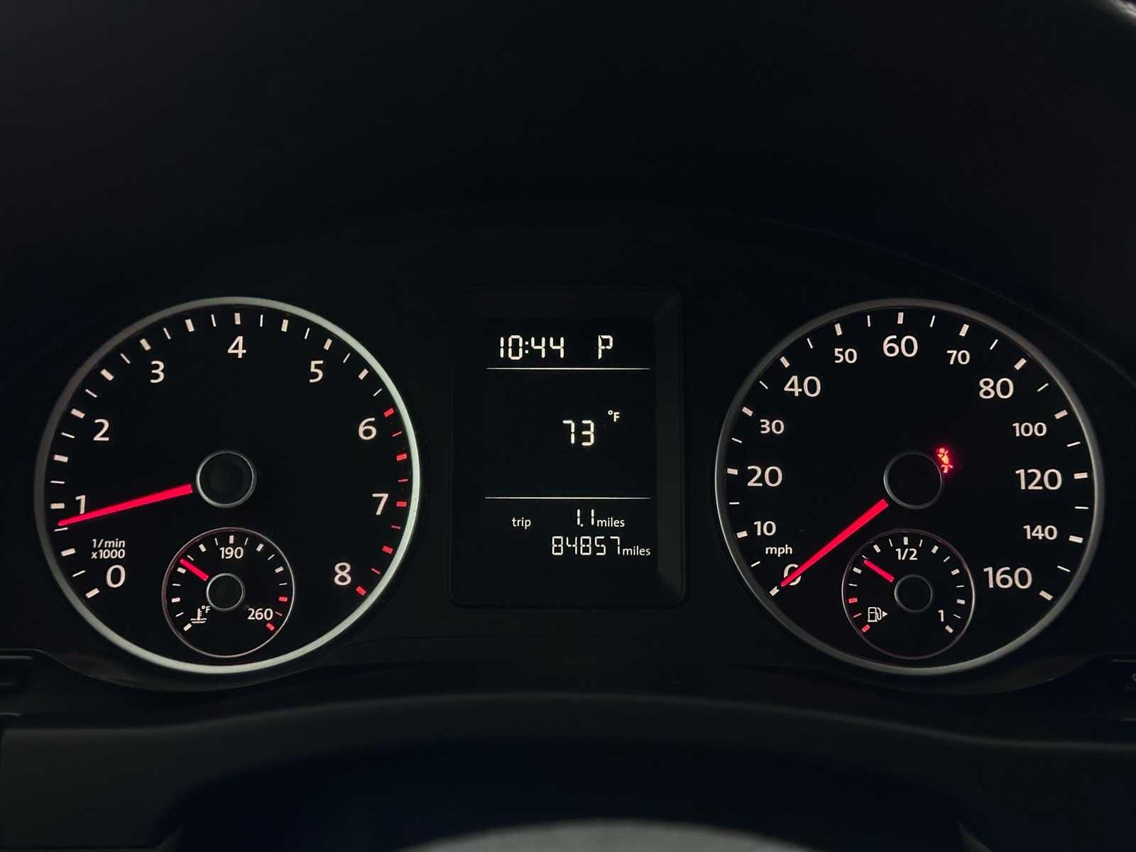 Thumbnail: 2011 Volkswagen Tiguan - 16