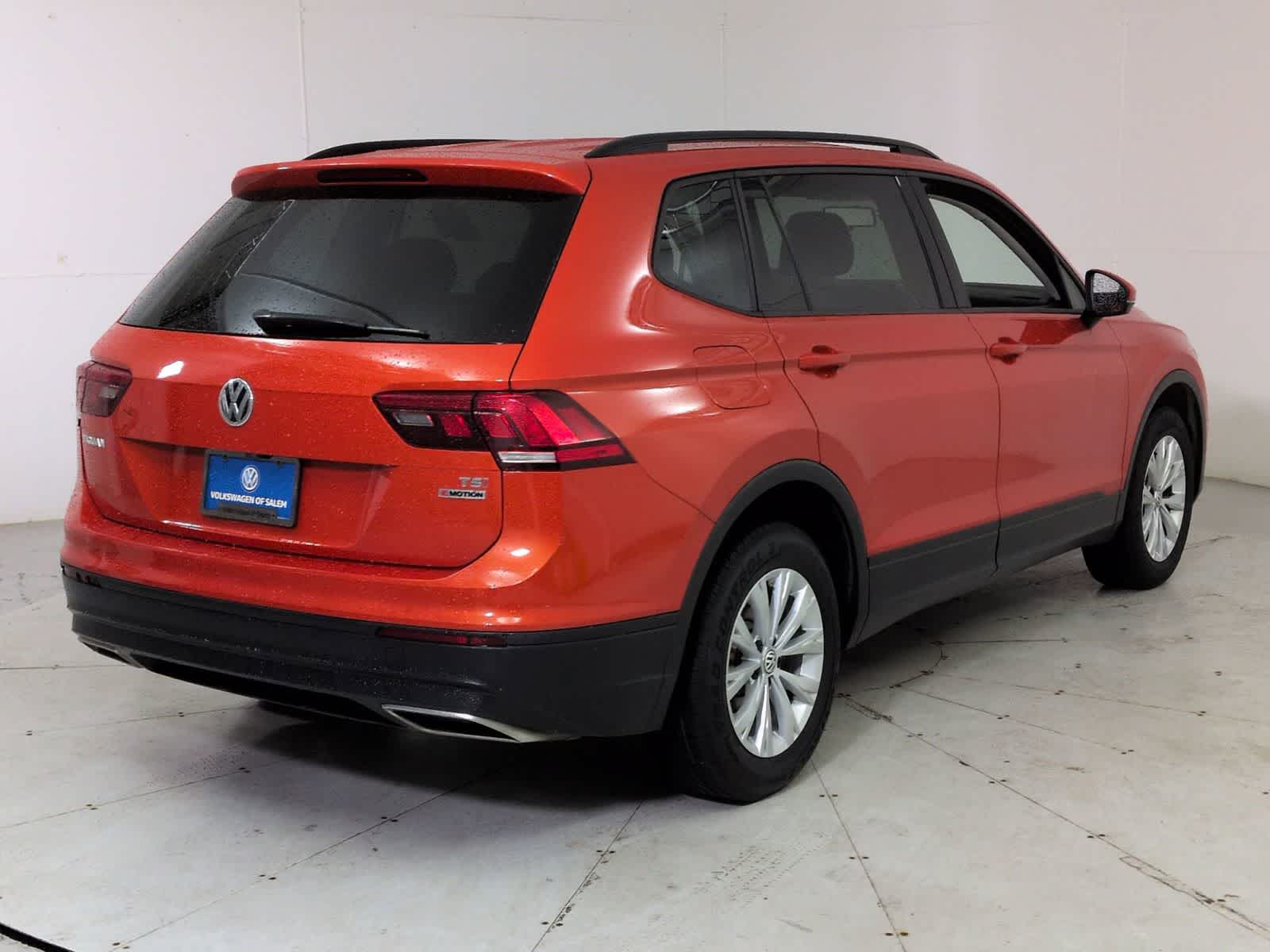 Thumbnail: 2018 Volkswagen Tiguan - 6