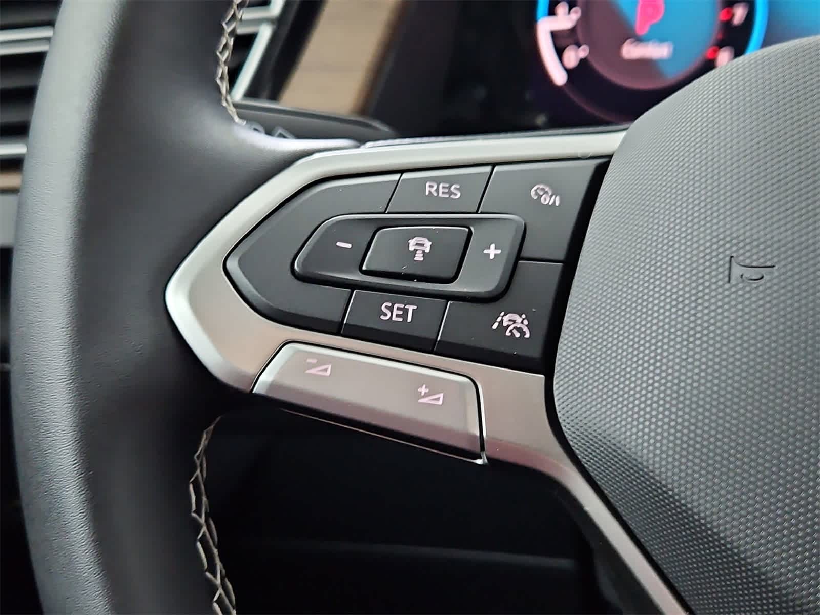 Thumbnail: 2026 Volkswagen Atlas - 25