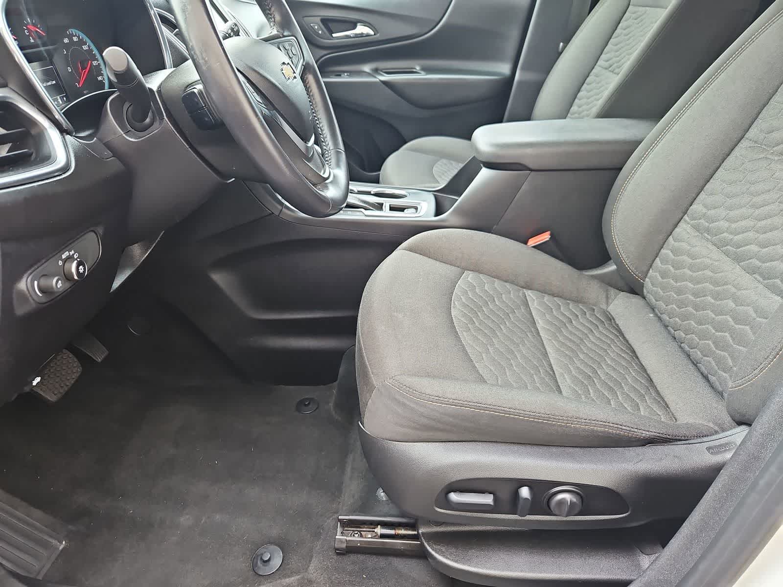 Thumbnail: 2018 Chevrolet Equinox - 16
