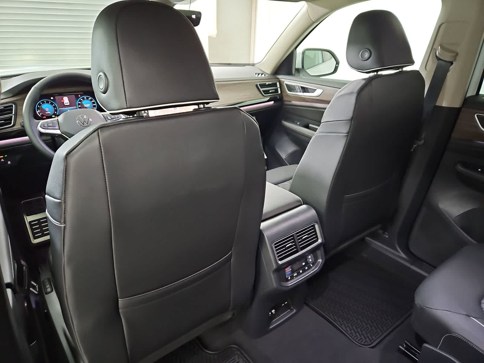 Thumbnail: 2026 Volkswagen Atlas - 18