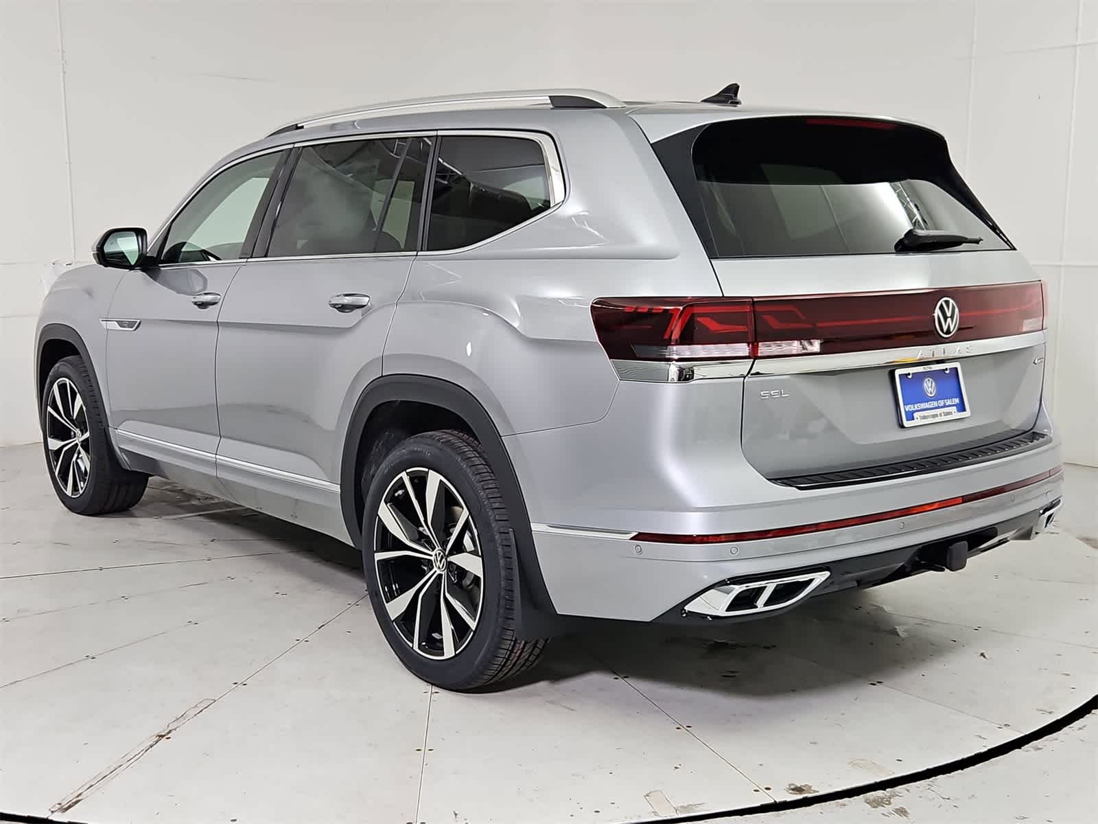 Thumbnail: 2026 Volkswagen Atlas - 4