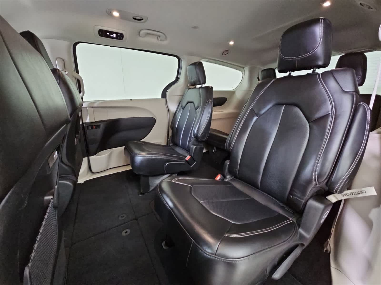 Thumbnail: 2024 Chrysler Pacifica - 19