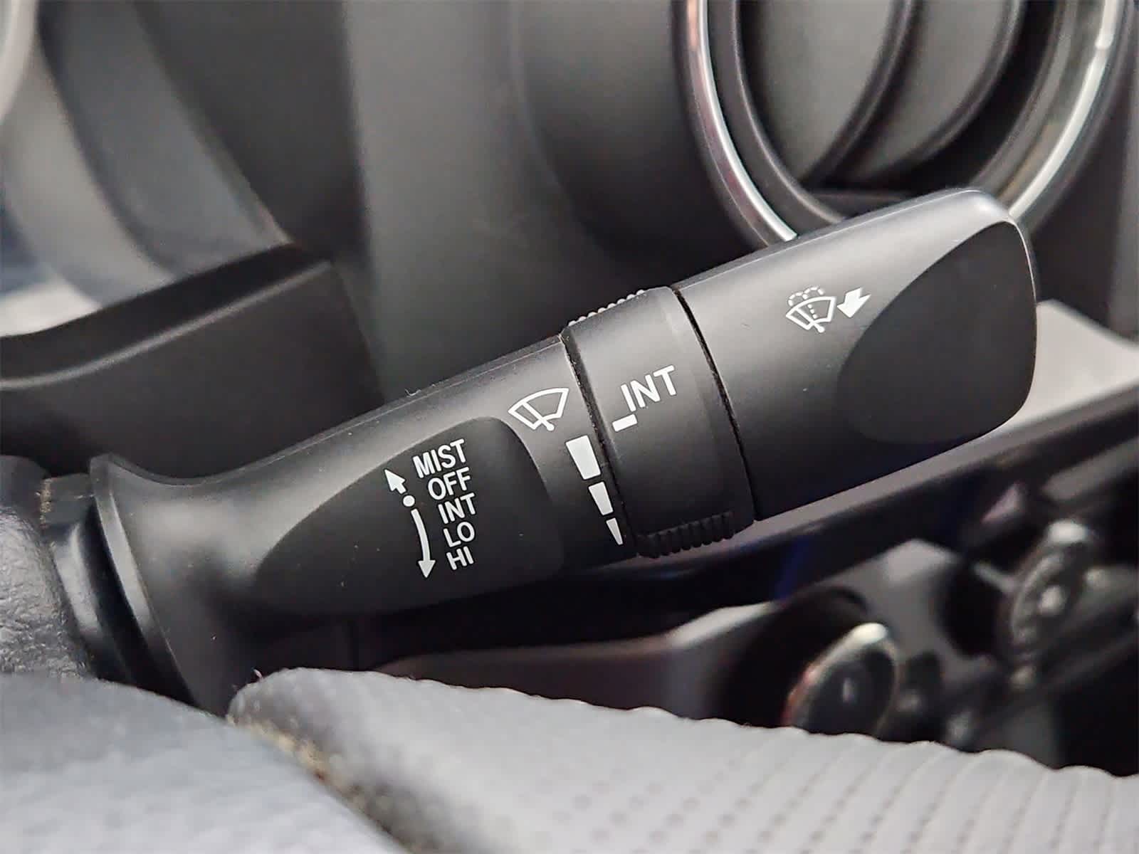 Thumbnail: 2019 Toyota Tacoma - 25