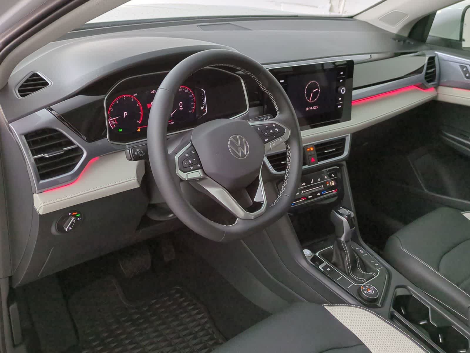 Thumbnail: 2025 Volkswagen Taos - 2