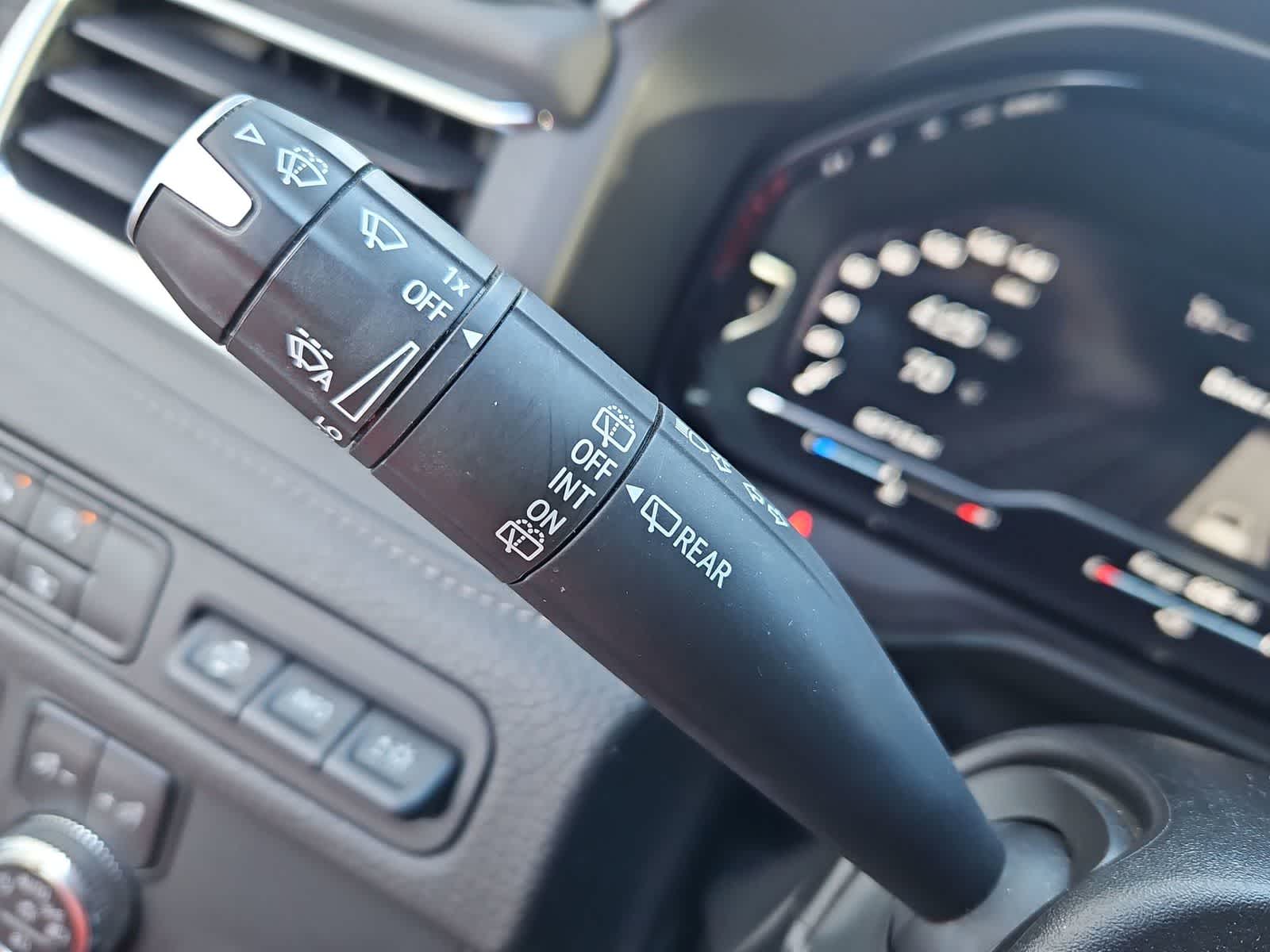 Thumbnail: 2023 GMC Yukon - 25