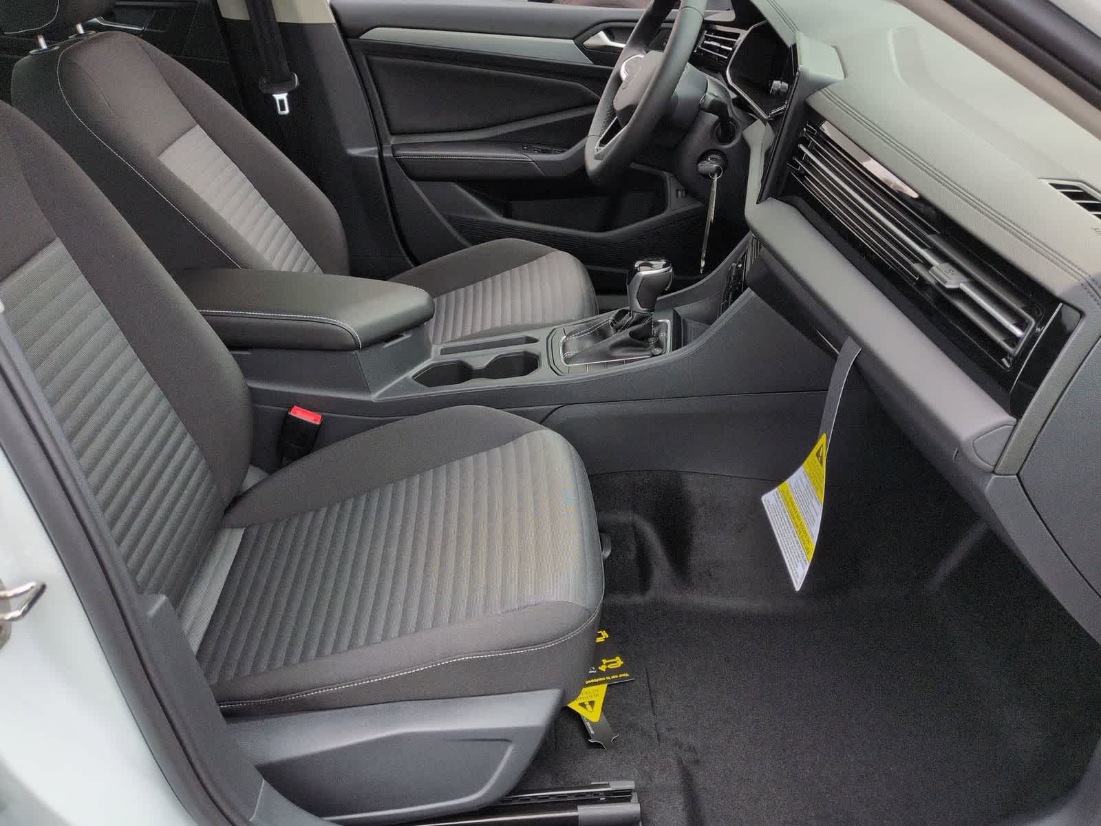 Thumbnail: 2026 Volkswagen Jetta - 21