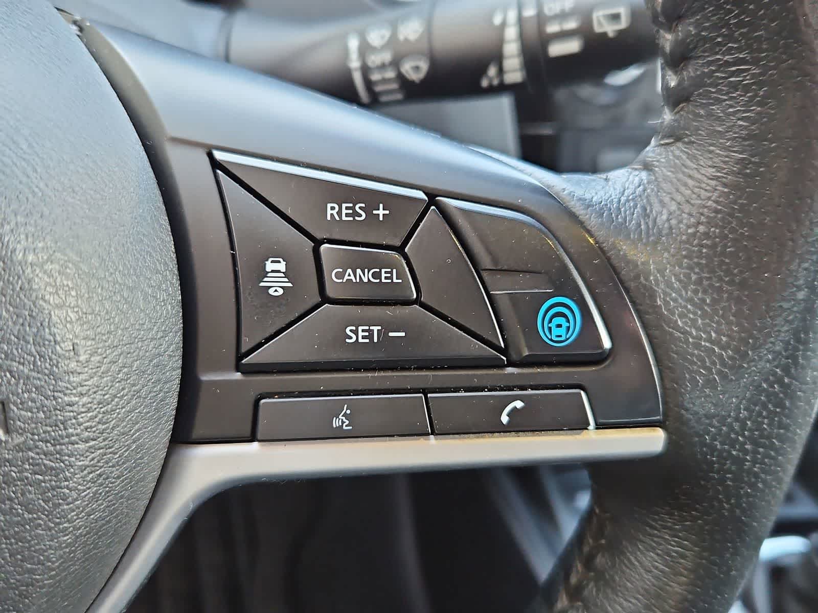 Thumbnail: 2020 Nissan Rogue - 25